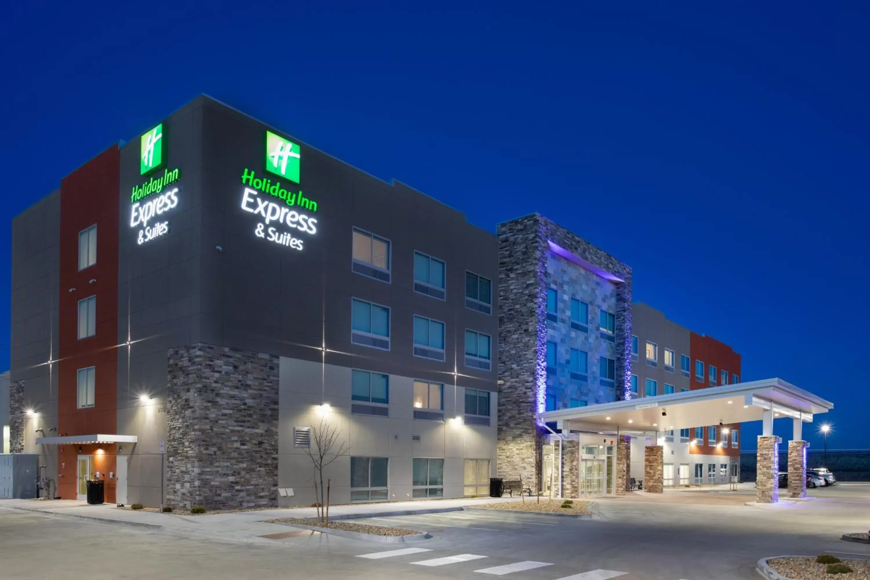 Property building in Holiday Inn Express & Suites - Denver NE - Brighton, an IHG Hotel