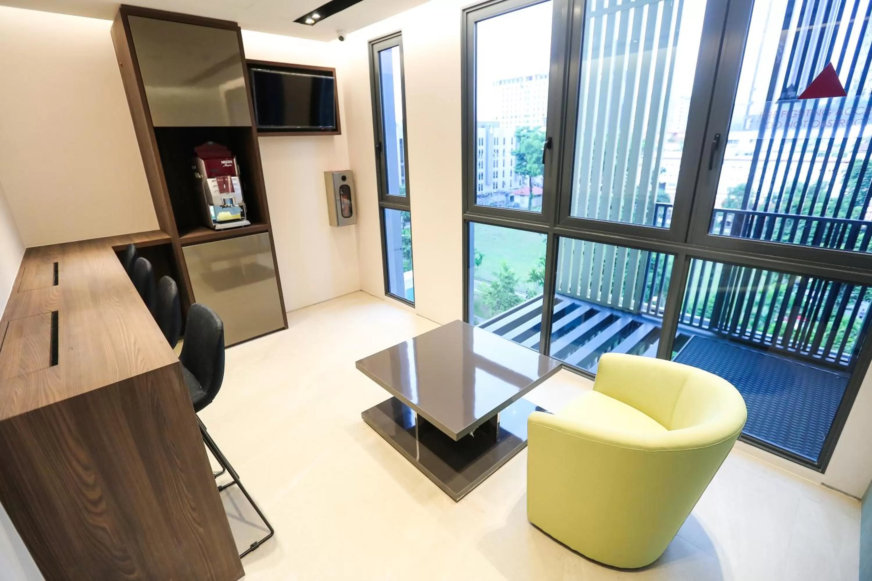 Business facilities, Seating Area in L Hotel Premier By Lion Peak