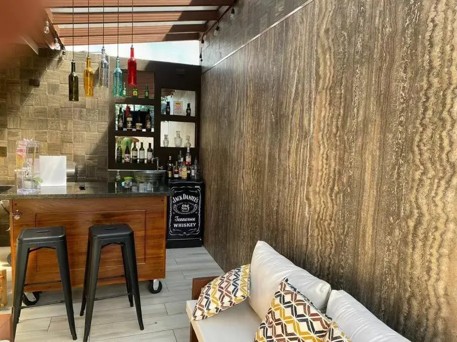 Lounge or bar in Airport SJO Residence - Edward & Familia Inn
