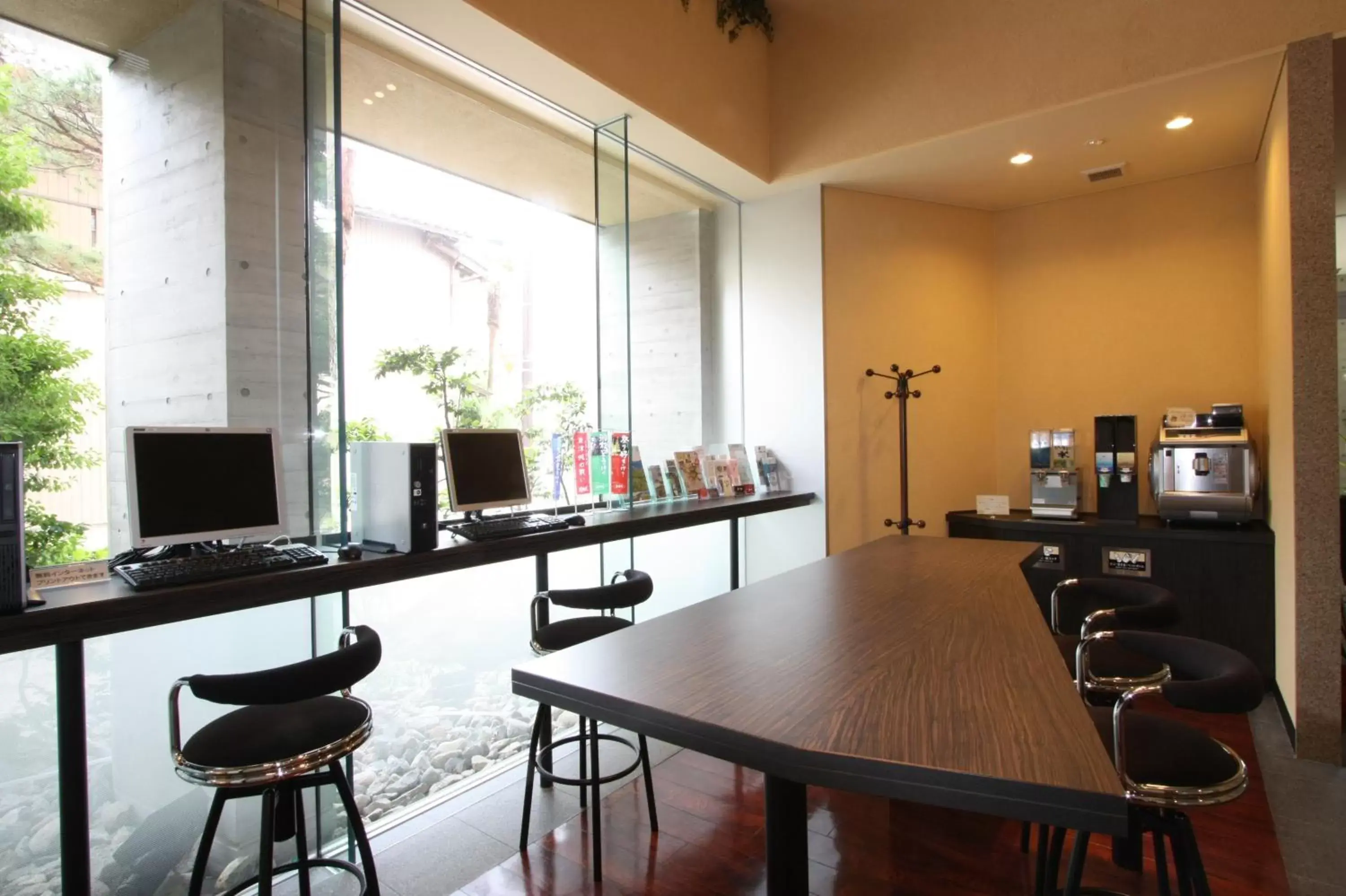 Business facilities, Restaurant/Places to Eat in Uozu Manten Hotel Ekimae