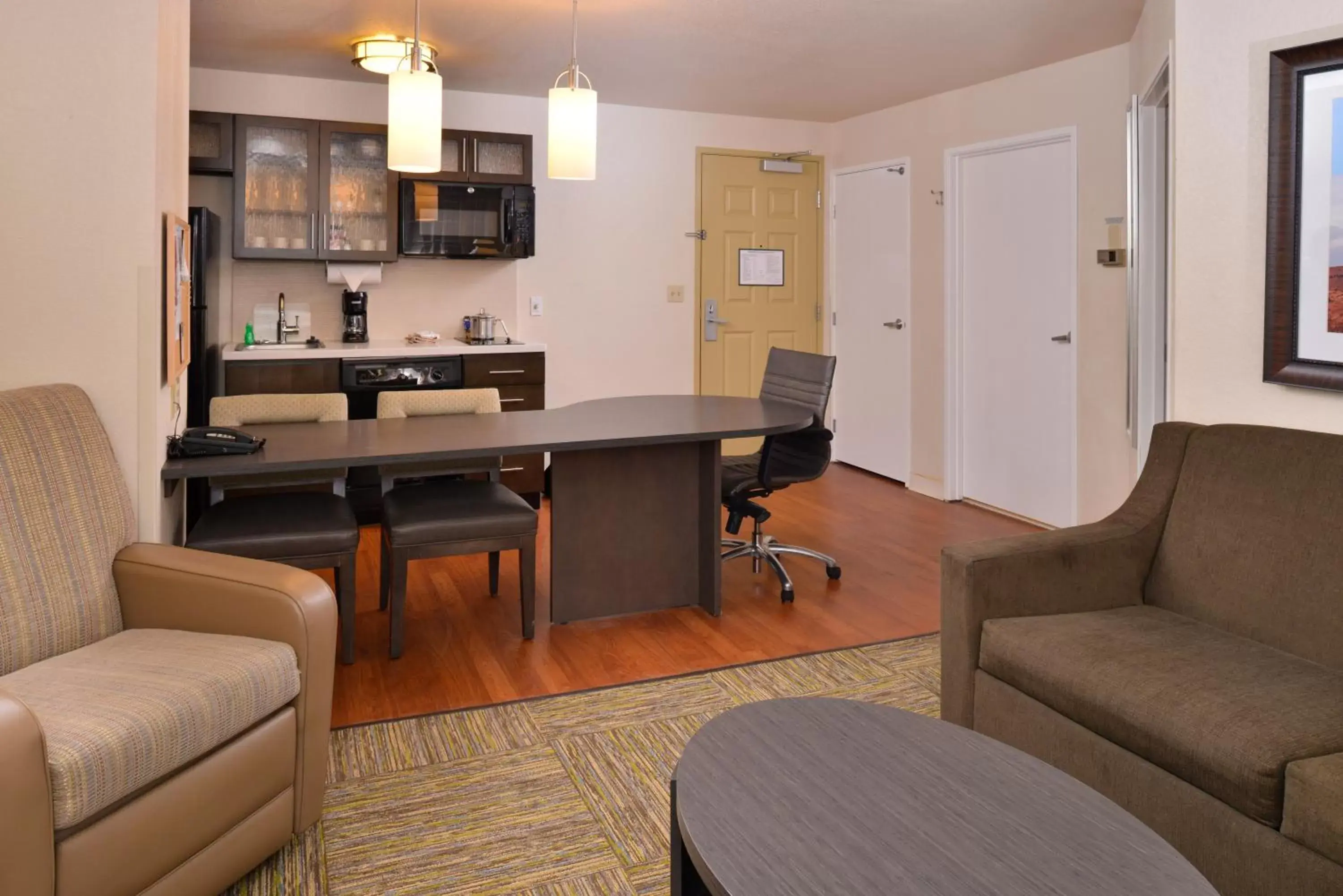 Photo of the whole room, Seating Area in Candlewood Suites Austin-Round Rock, an IHG Hotel