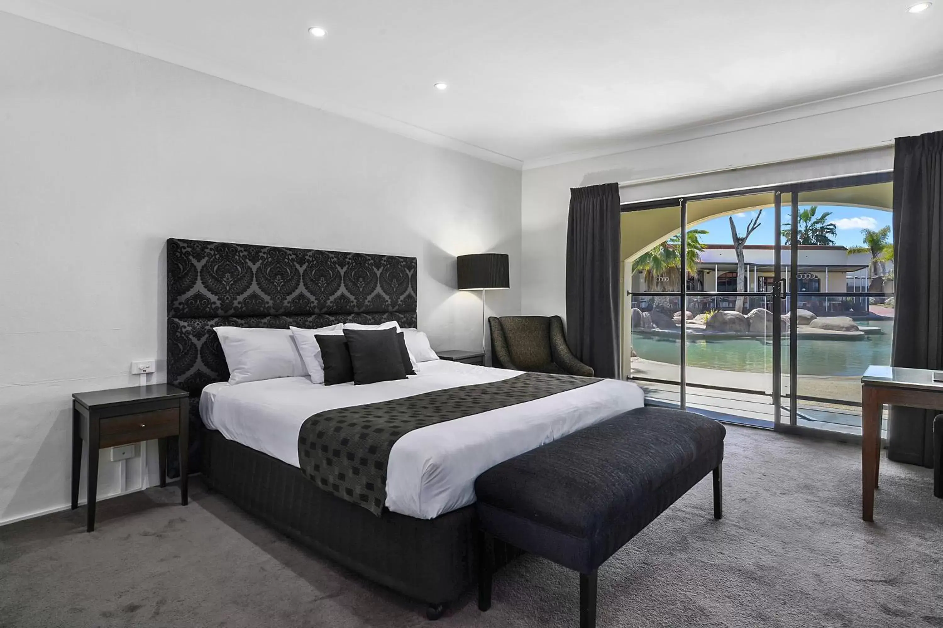 Bedroom, Bed in Quality Resort Siesta