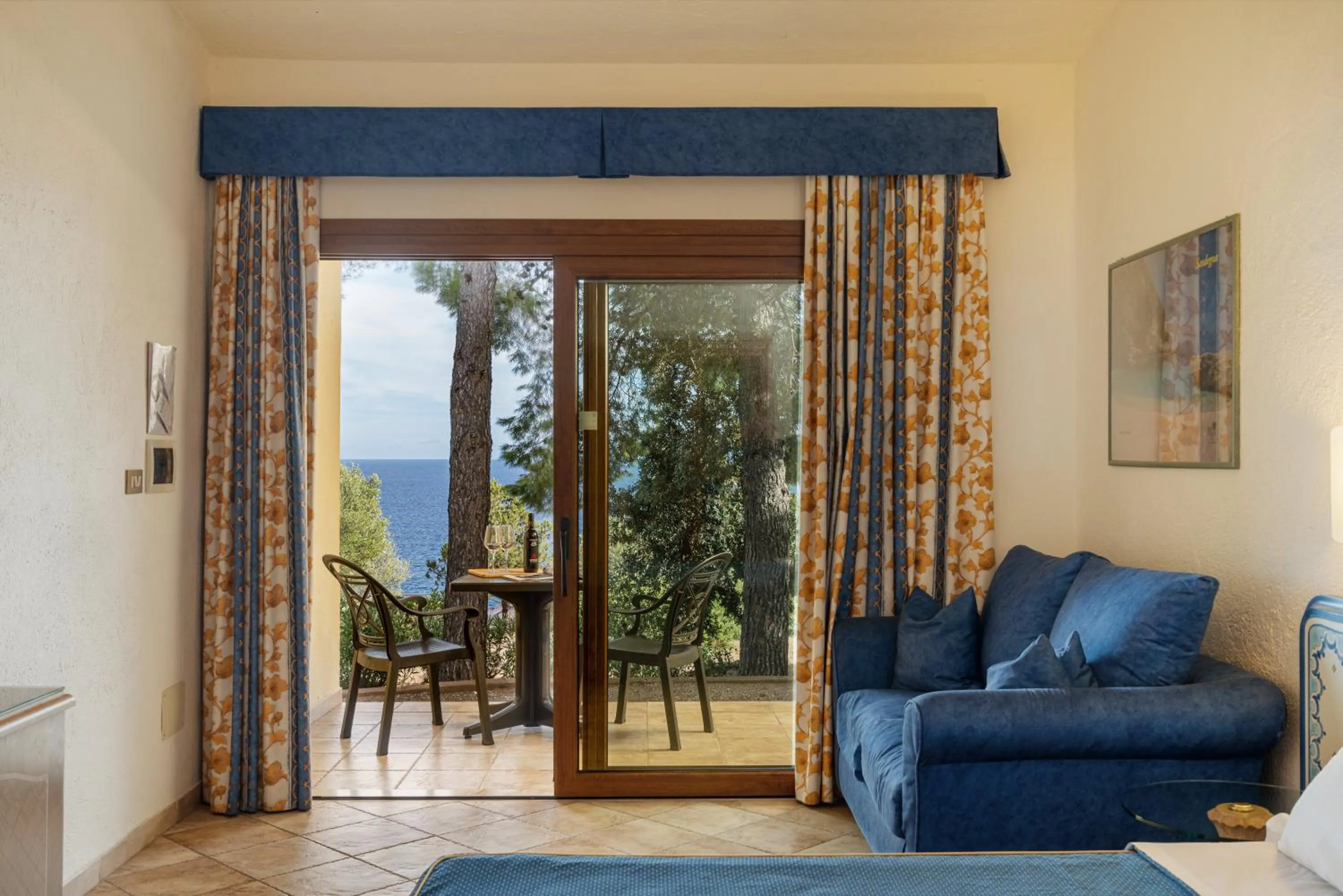 Bedroom in Club Esse Palmasera