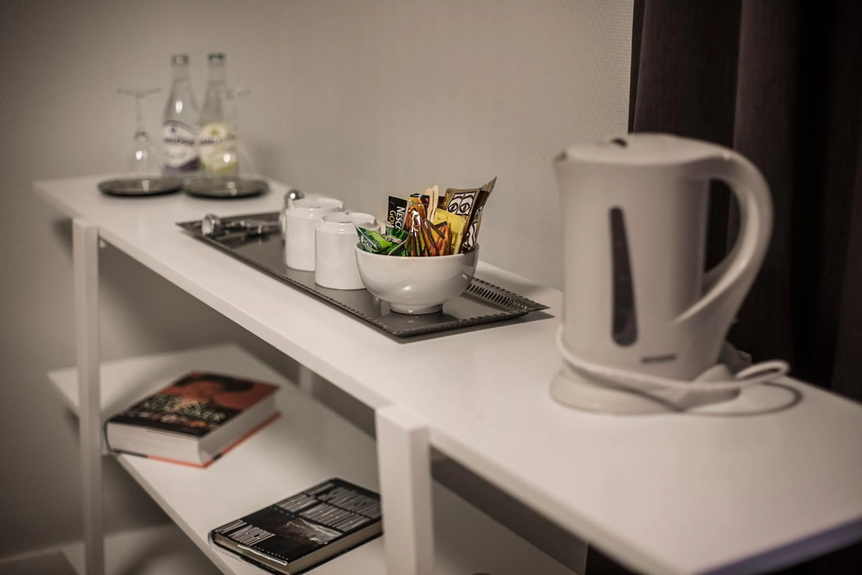 Coffee/tea facilities in Home Hotel Bristol