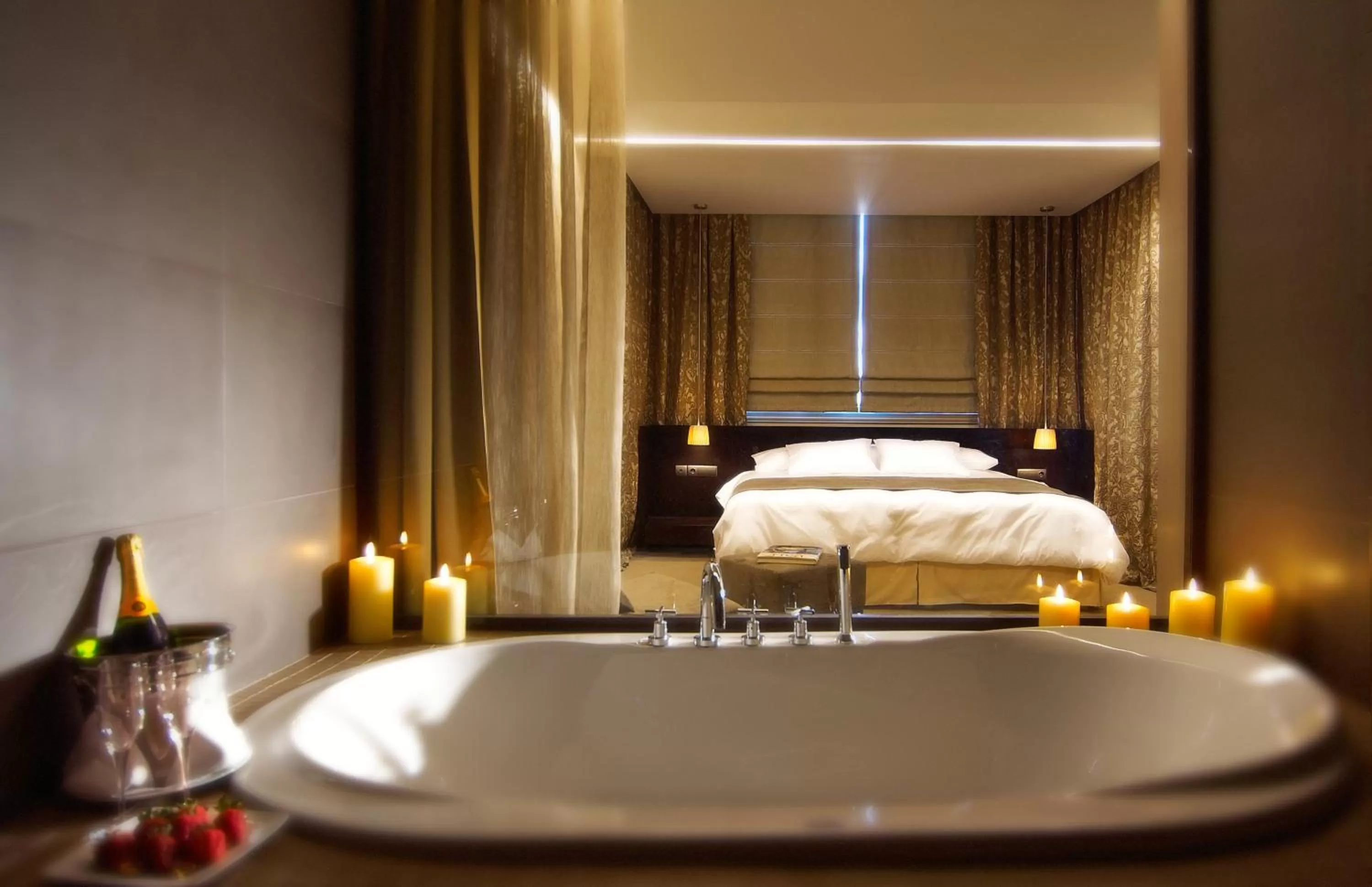 Bathroom, Bed in Philippos Xenia Hotel