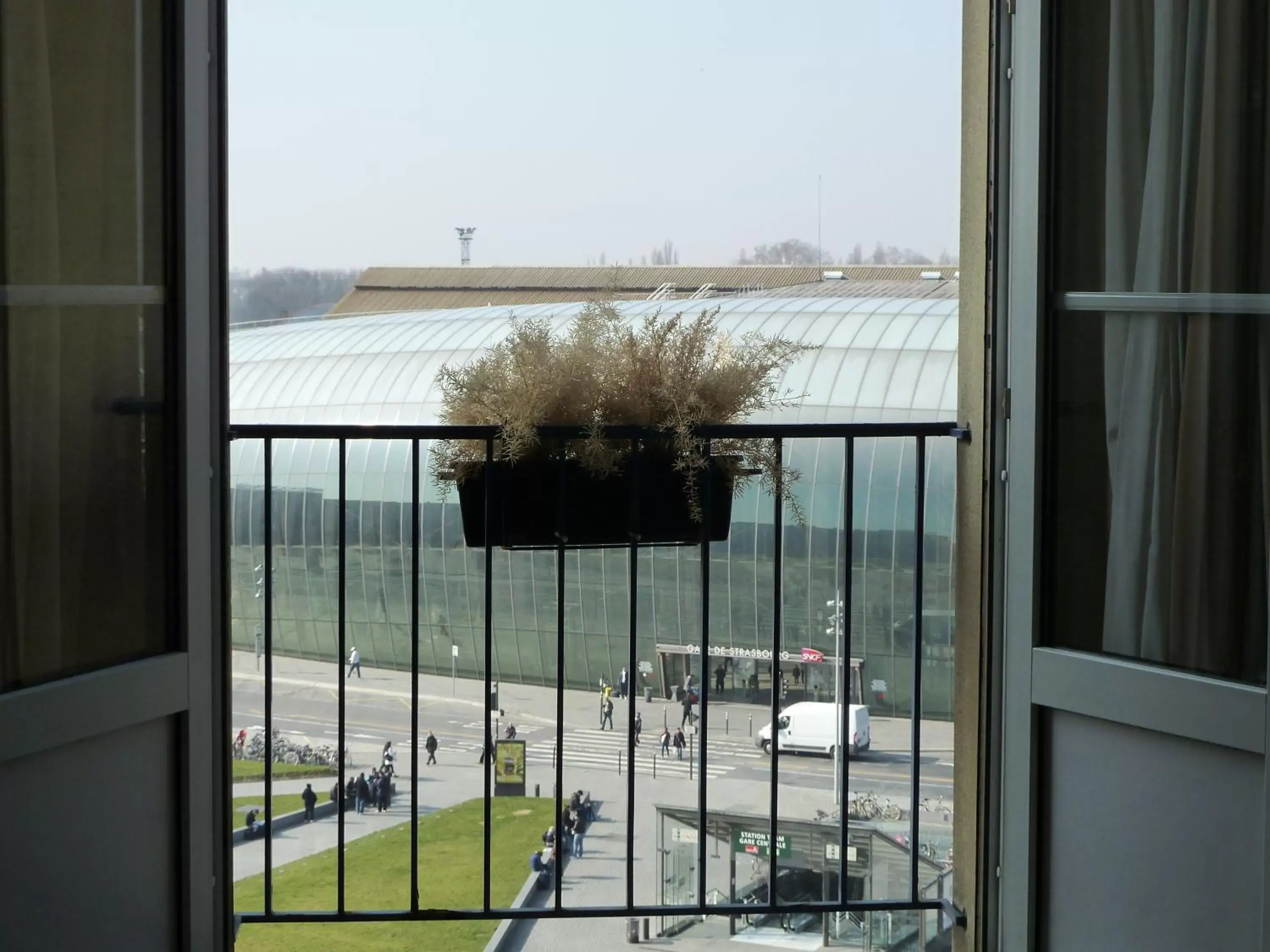 Landmark view, Balcony/Terrace in Le Grand Hotel