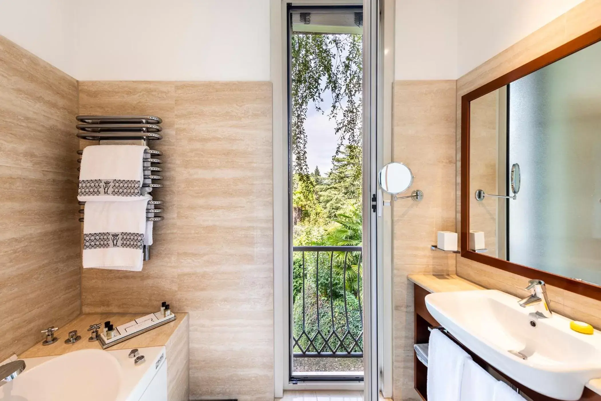 Bathroom in Villa Principe Leopoldo - Ticino Hotels Group