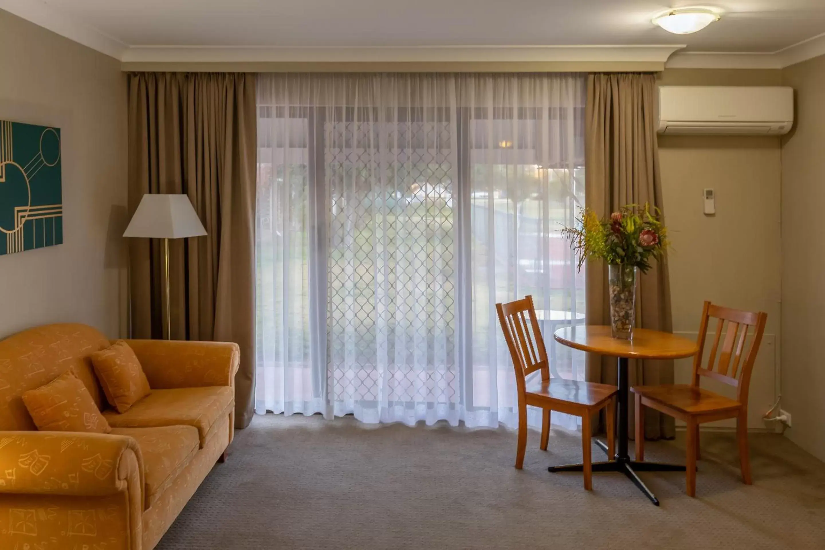 Seating Area in Club Inn Motel