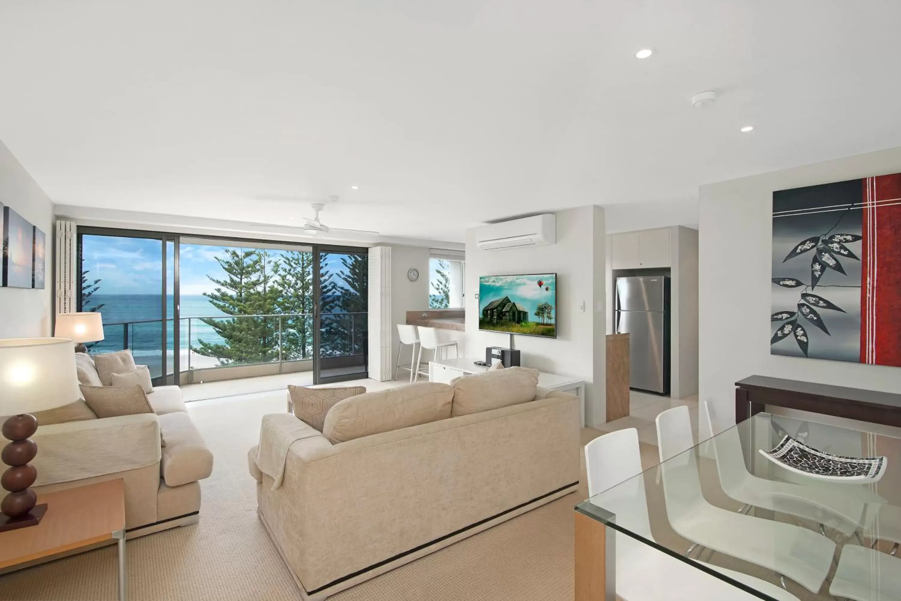 Living room, Seating Area in Solnamara Beachfront Apartments