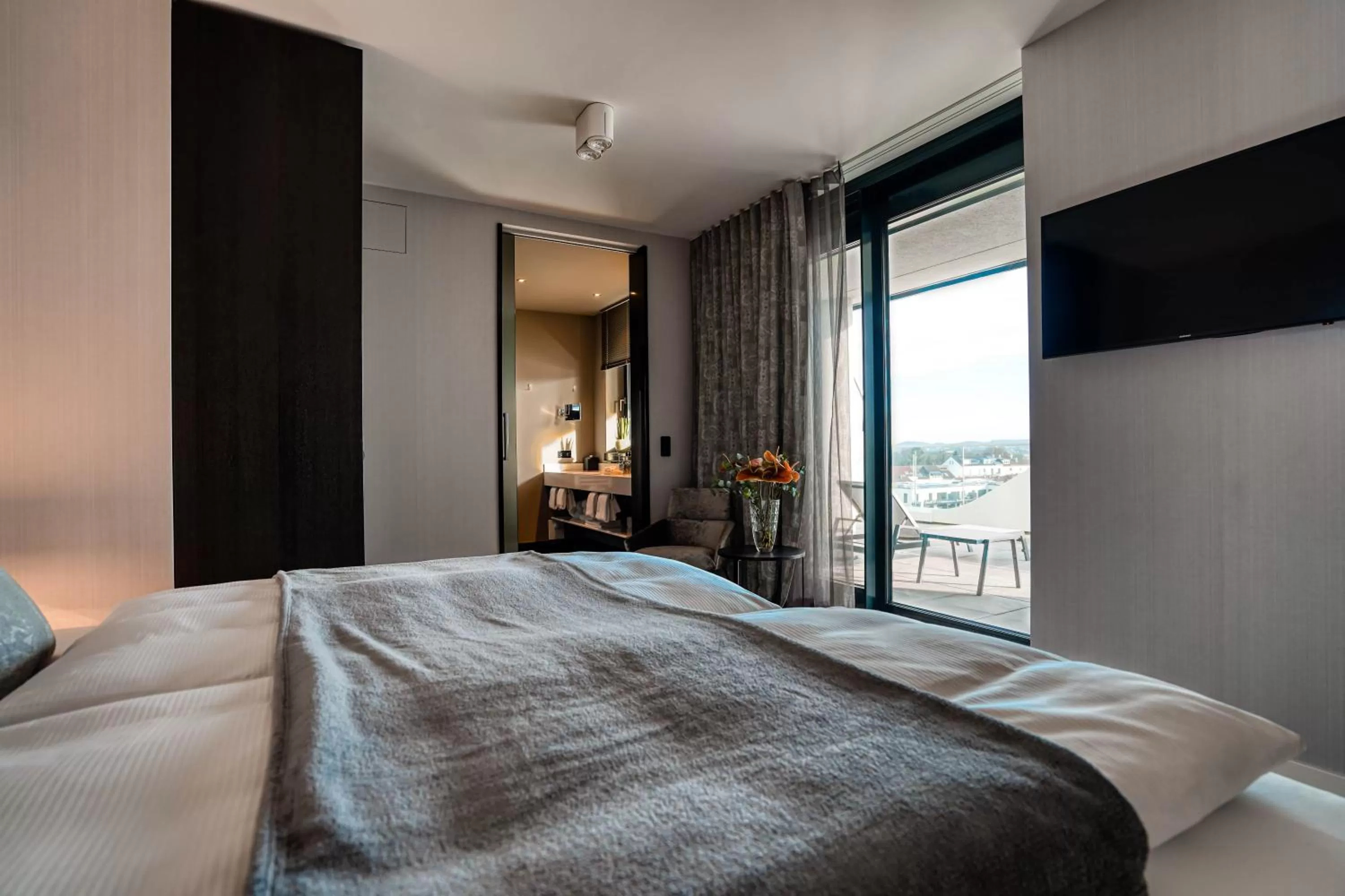 Bedroom, Bed in CLOUD No7 APARTMENTS