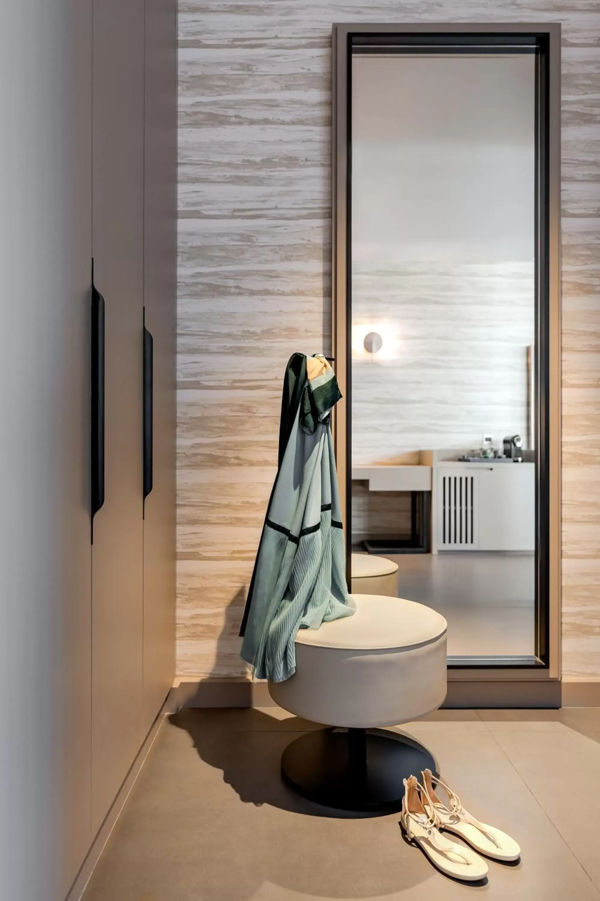wardrobe, Bathroom in Hyatt Centric Jumeirah Dubai