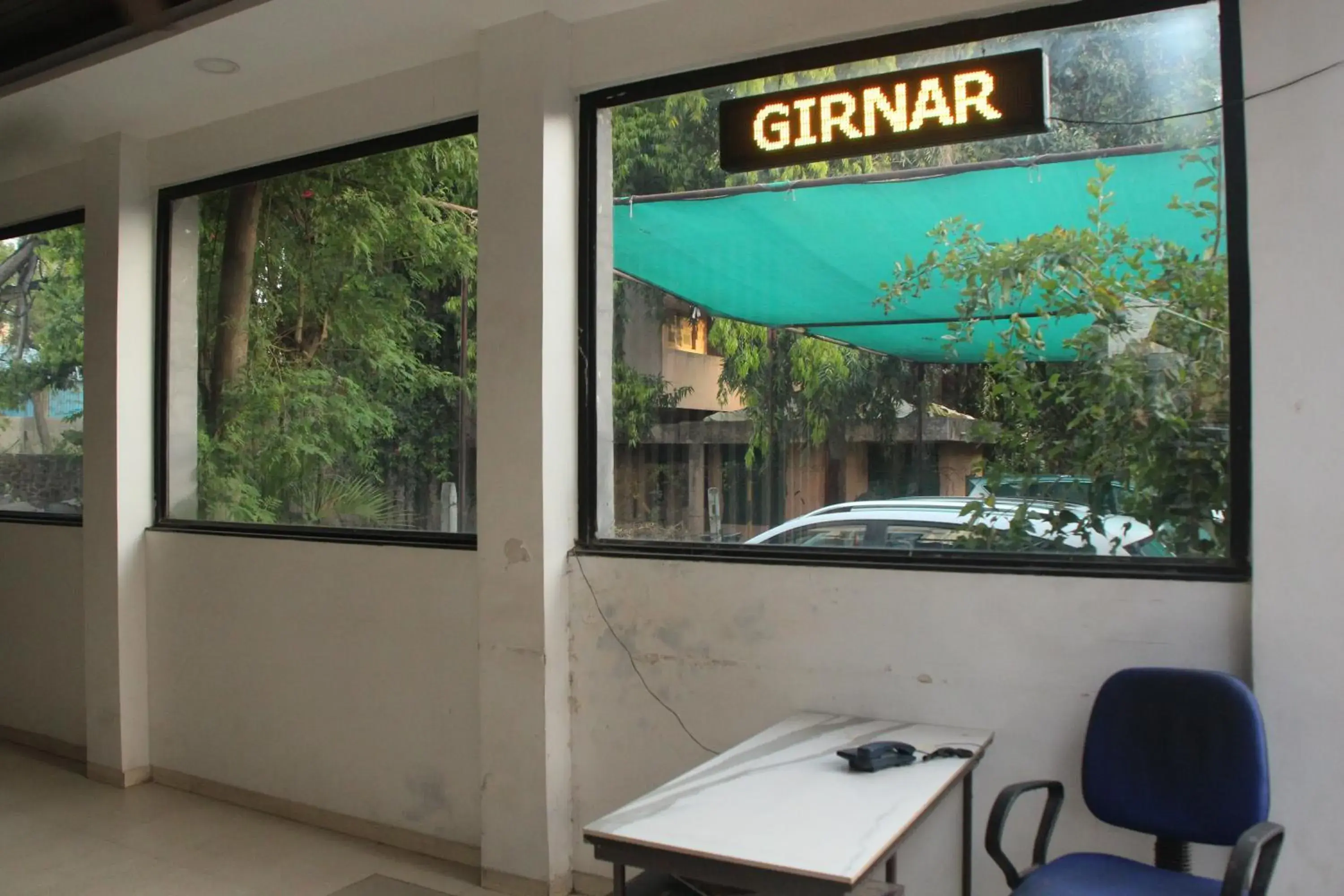 Facade/entrance in Hotel Girnar