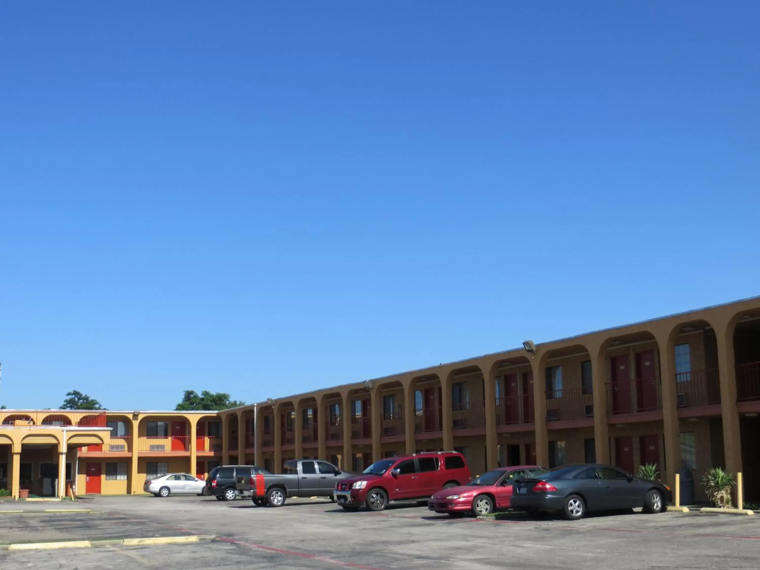 Facade/entrance, Property Building in Welcome Inn