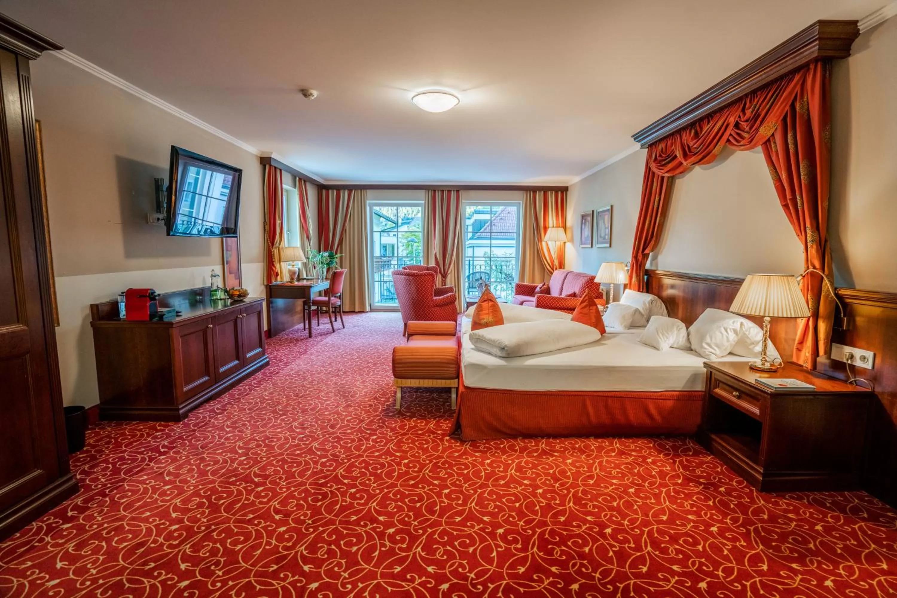 Bedroom, Bed in Grandhotel Lienz Business-Wellness & Gourmet