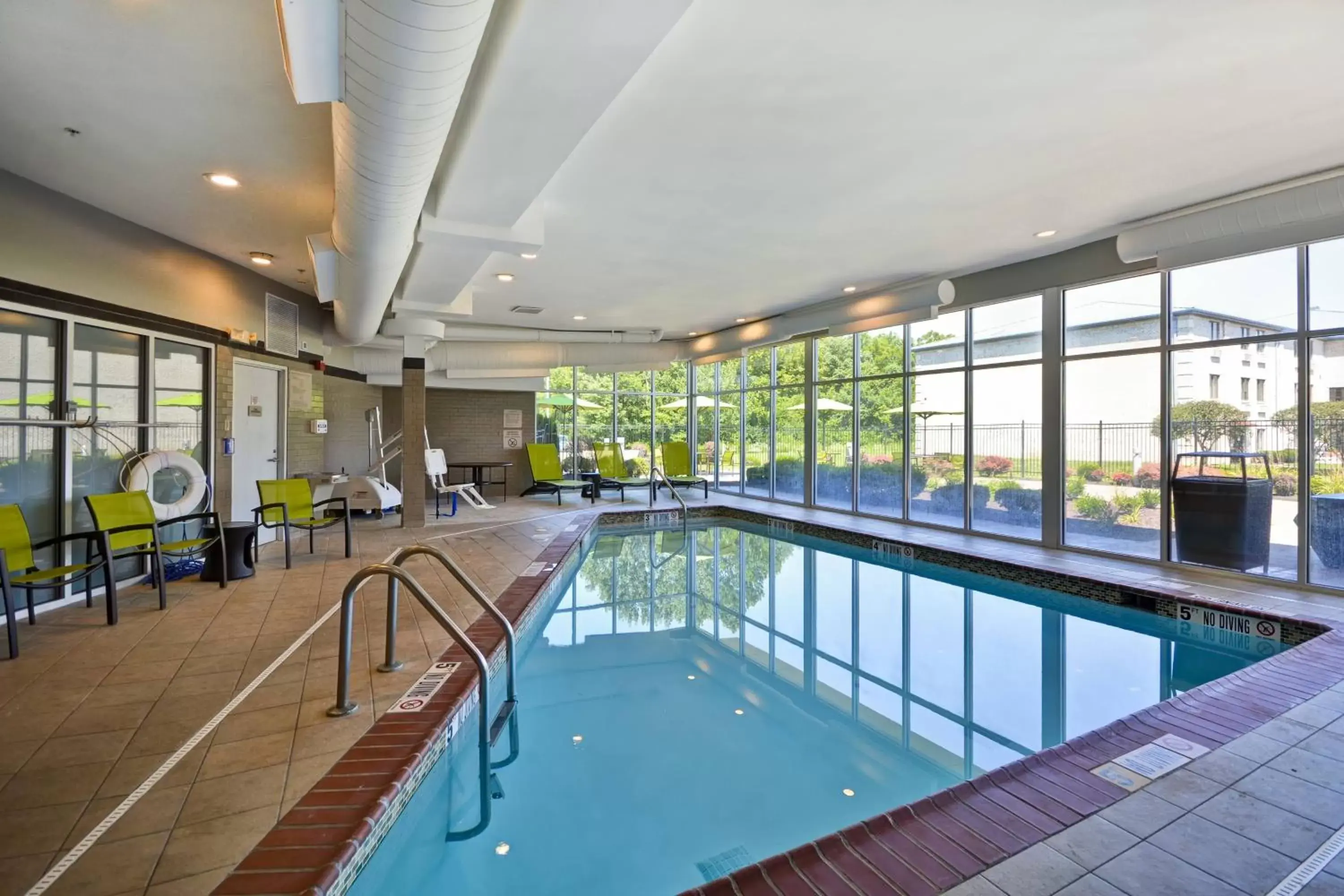 Swimming Pool in SpringHill Suites by Marriott Indianapolis Airport/Plainfield