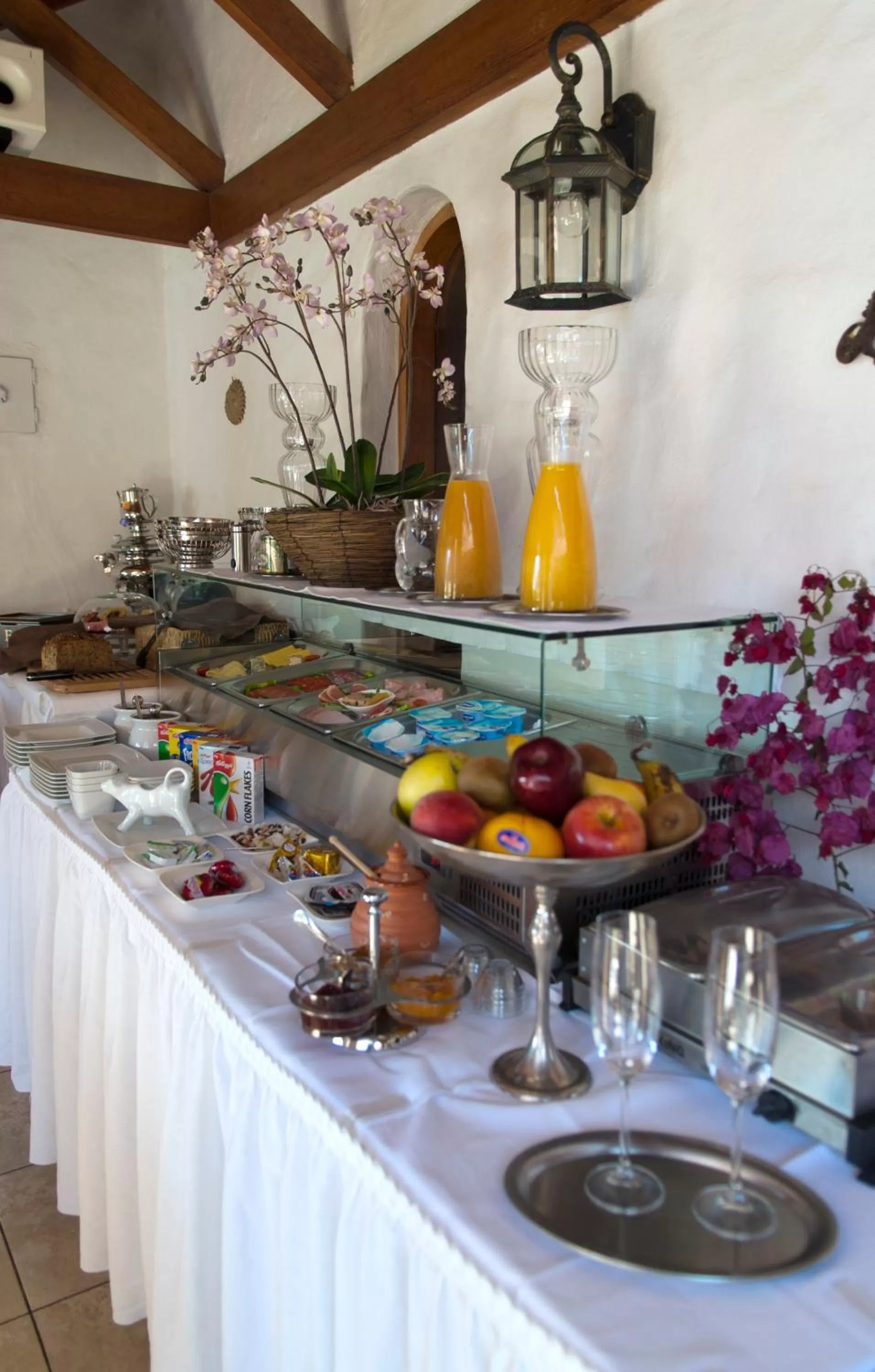 Food and drinks in Birdcage Gay Men Resort and Lifestyle Hotel