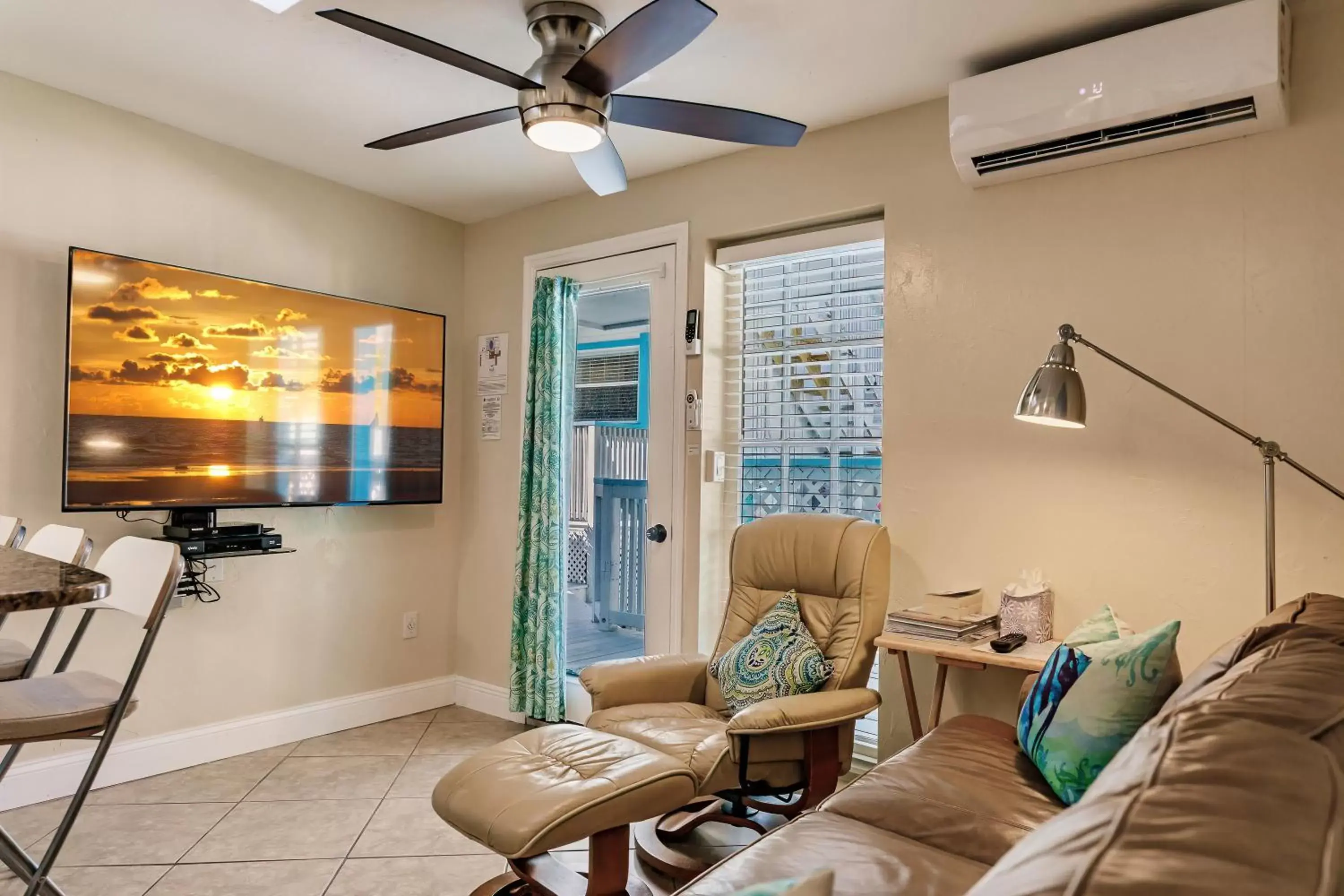 Living room in The Inn on Siesta Key