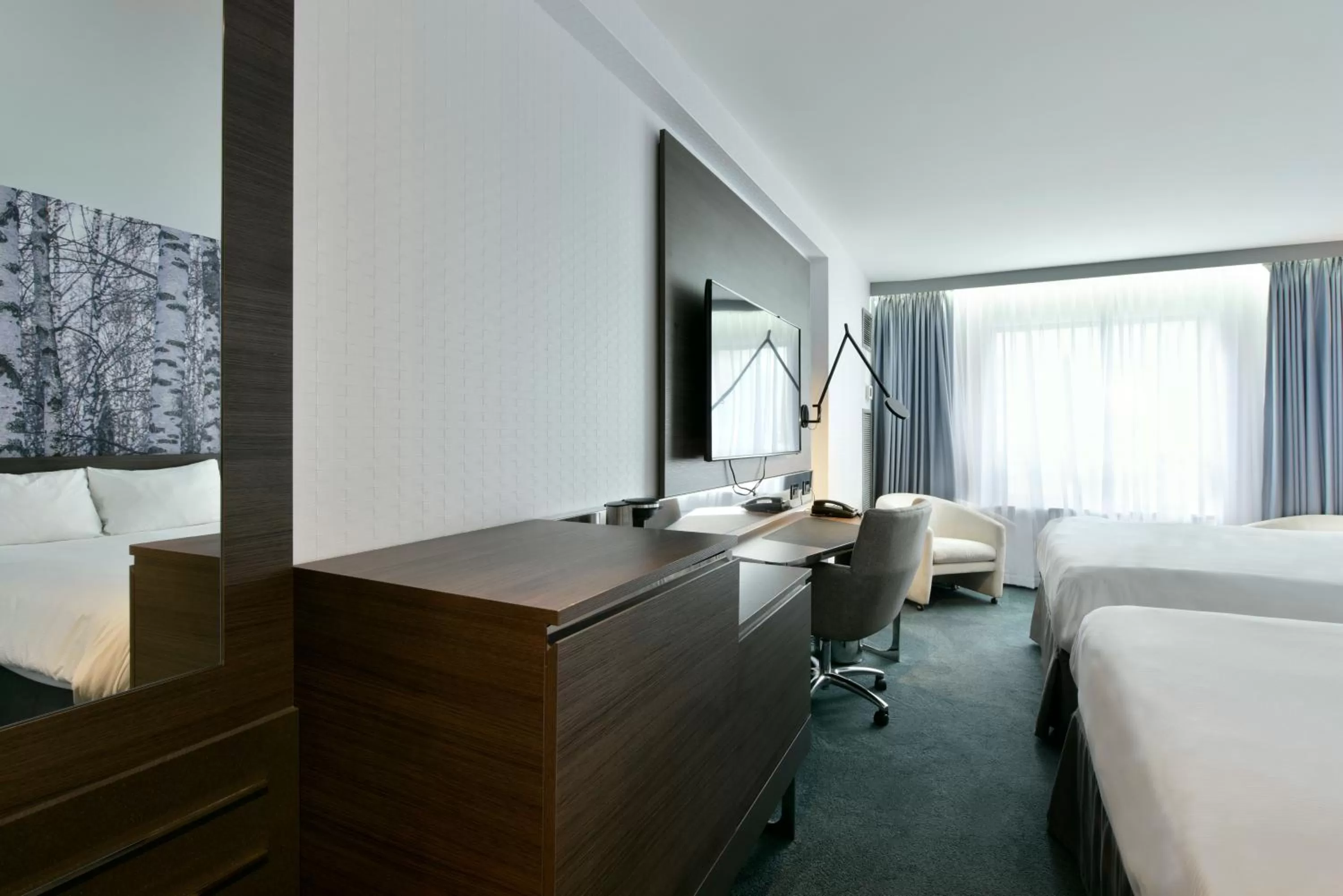 Bed in DoubleTree by Hilton Ottawa Downtown