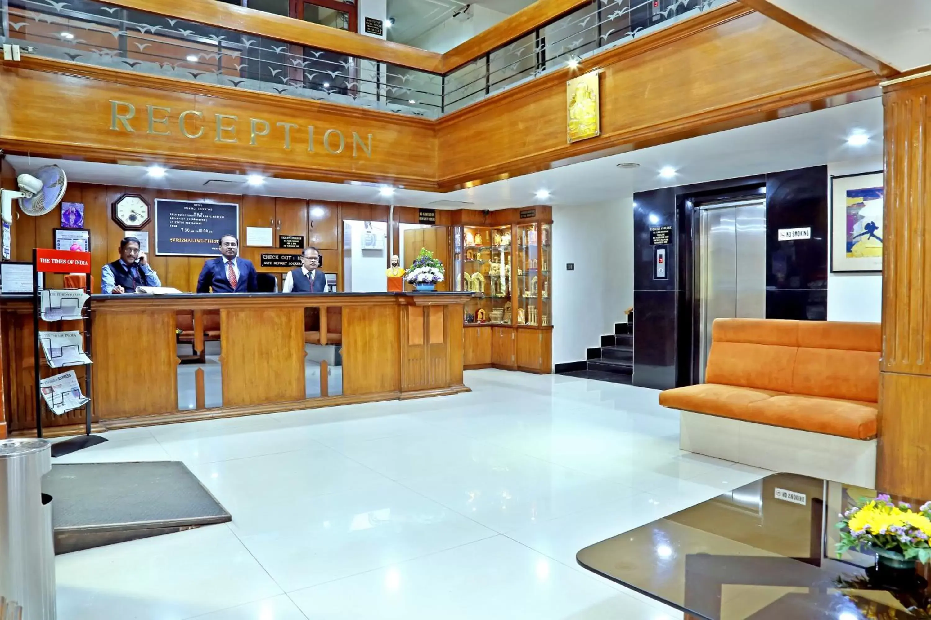 Lobby or reception in Hotel Vrishali Executive Lobby or reception in Hotel Vrishali Executive