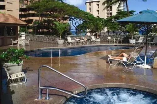 Swimming Pool in Kahana Villa