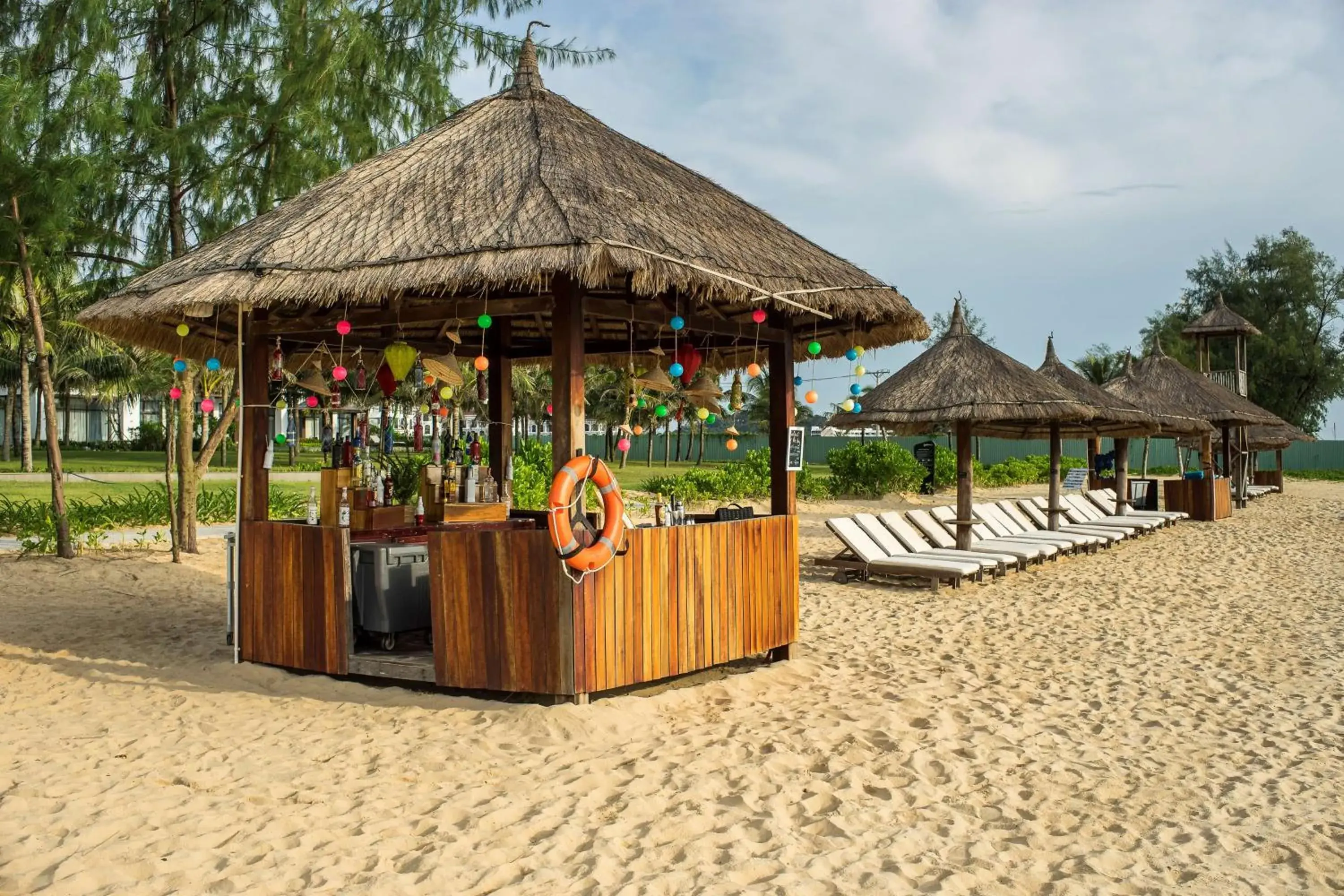 Lounge or bar, Beach in Radisson Blu Resort Phu Quoc