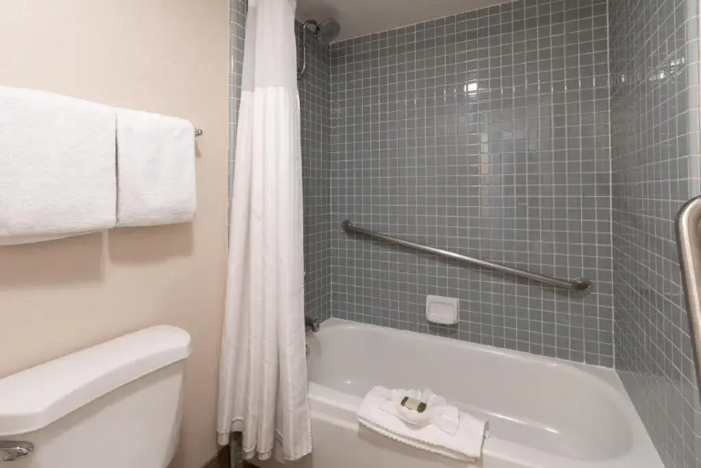 Bathroom in San Clemente Cove Resort