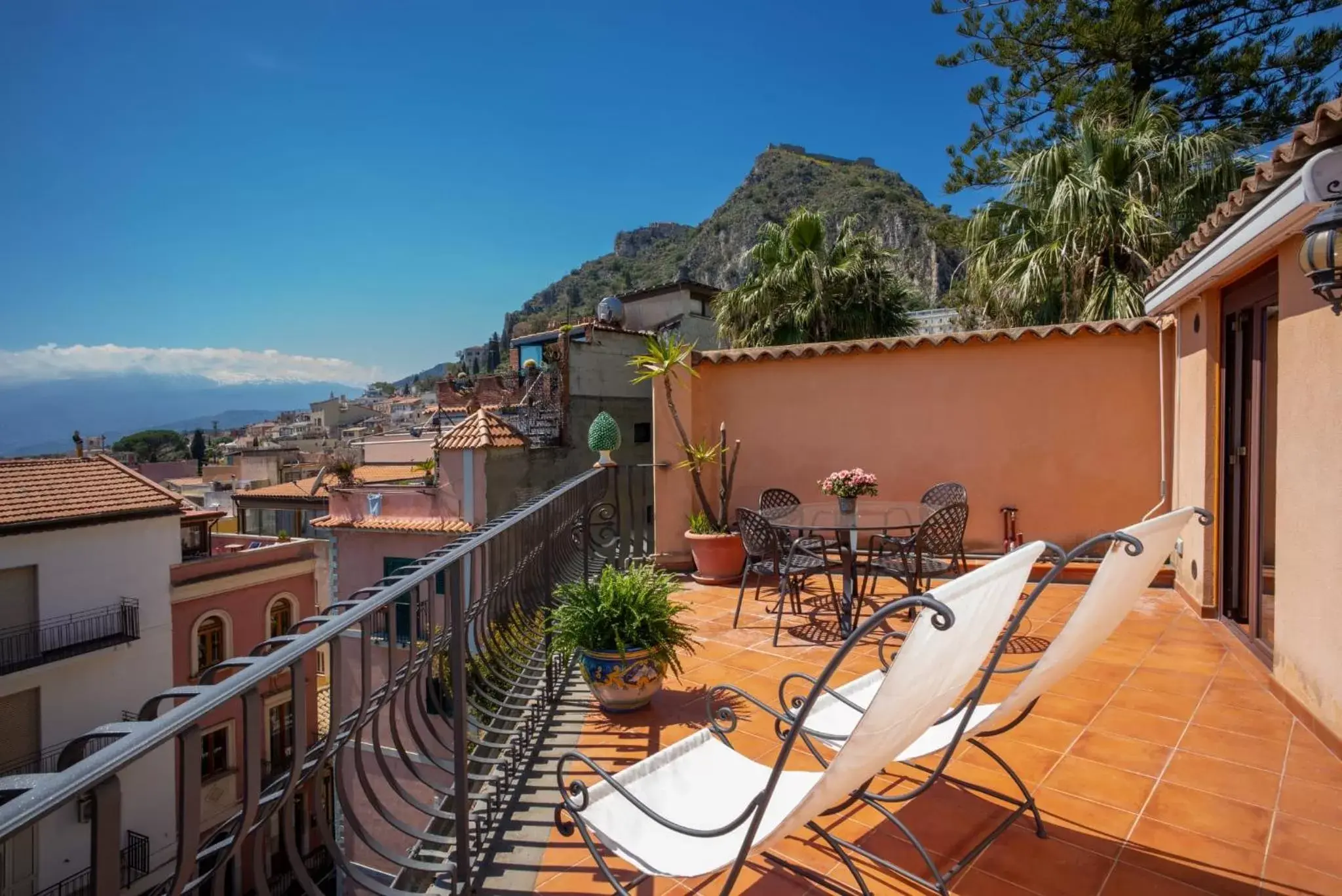 Balcony/Terrace in B&B RE TANCREDI