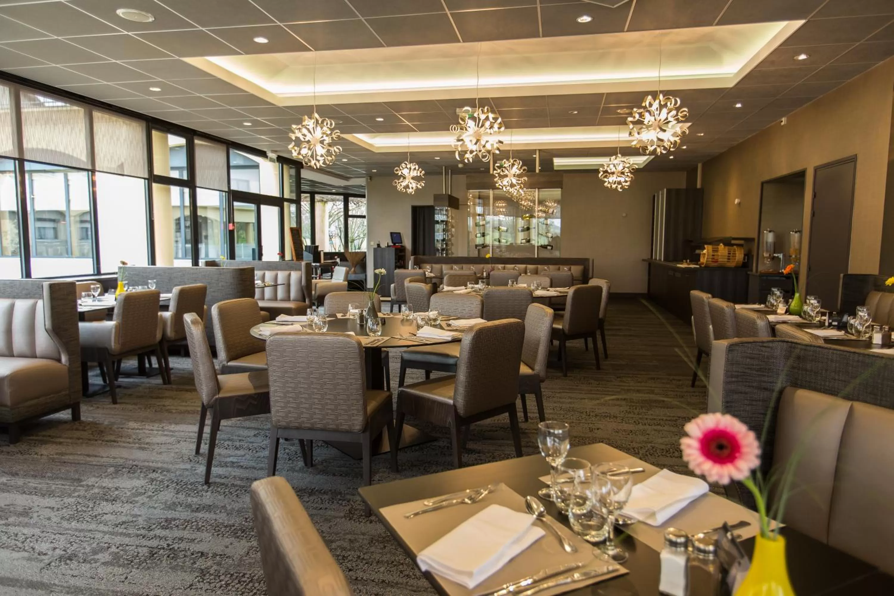 Restaurant/places to eat in Hotel Le Paddock