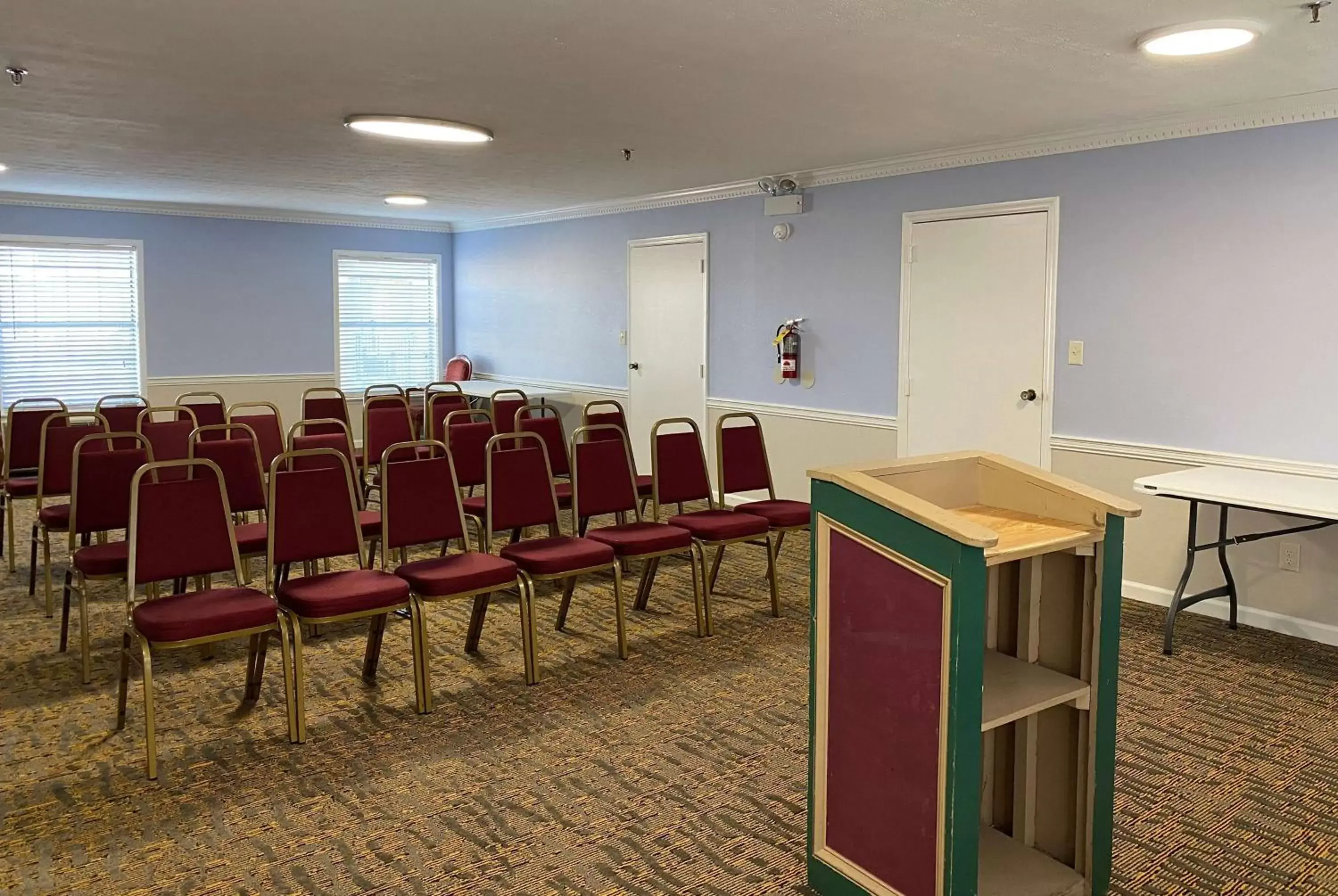 Meeting/conference room in Super 8 by Wyndham Covington
