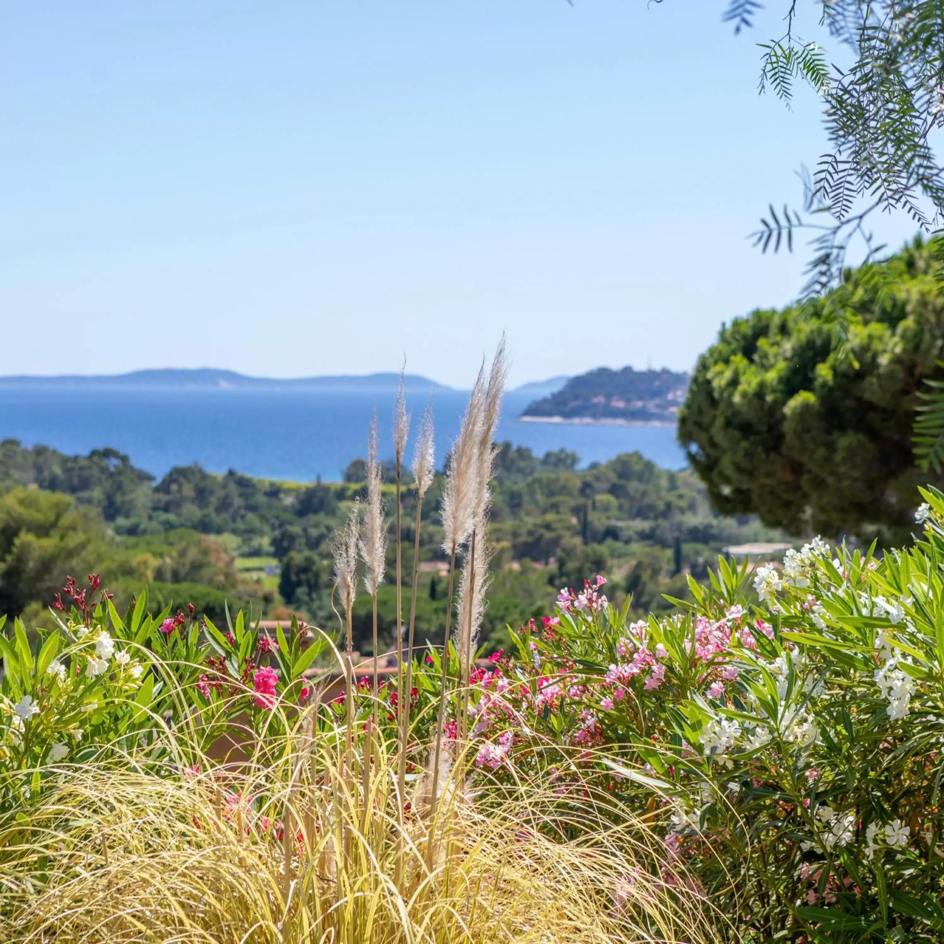 Sea view in Le Château de Mei Lese