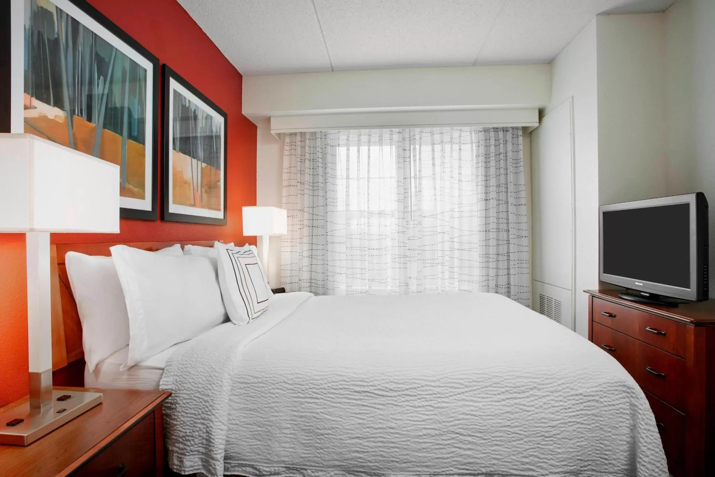 Bedroom, Bed in Residence Inn by Marriott Chicago Schaumburg/Woodfield Mall