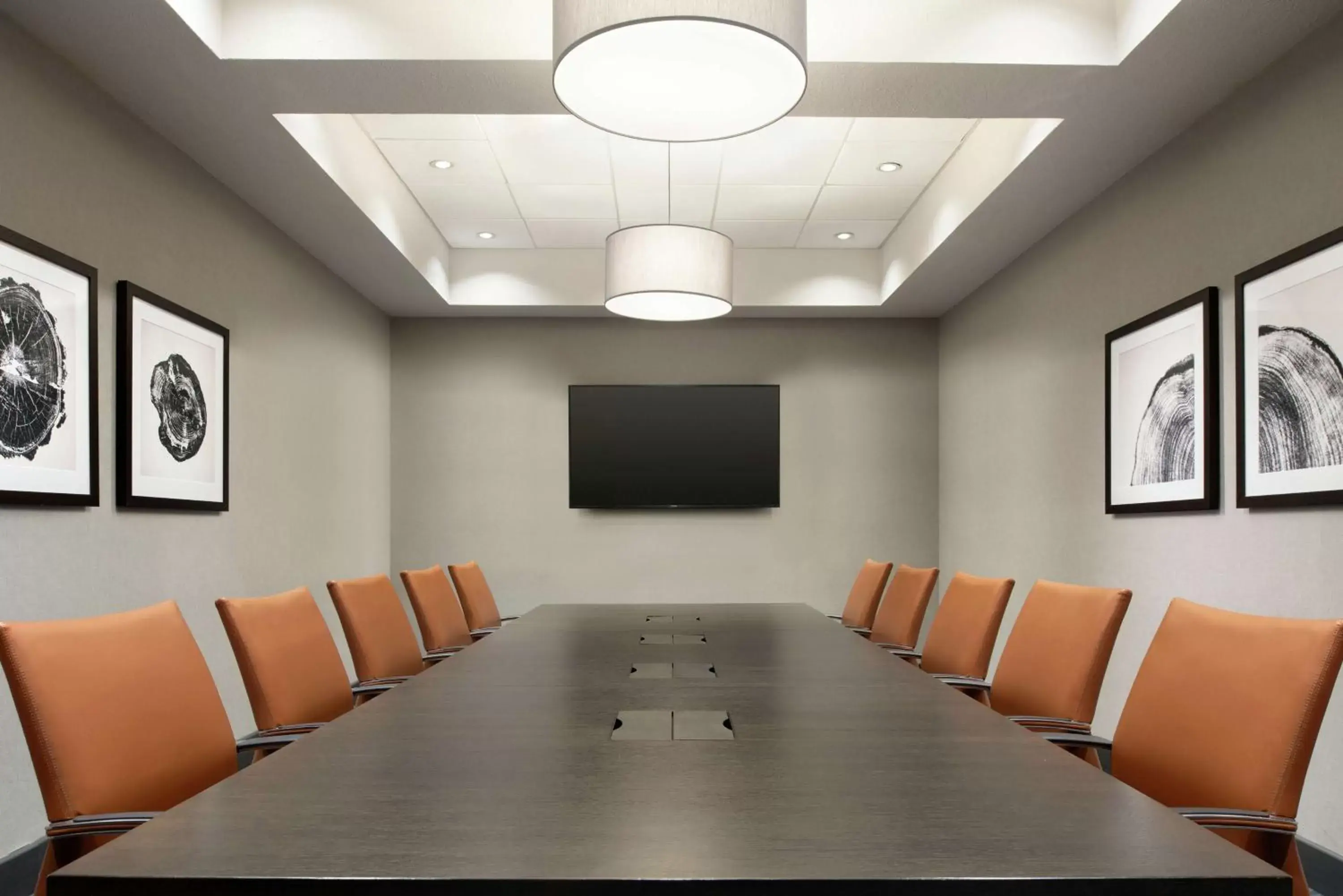 Meeting/conference room, Business Area/Conference Room in Embassy Suites by Hilton Indianapolis Downtown