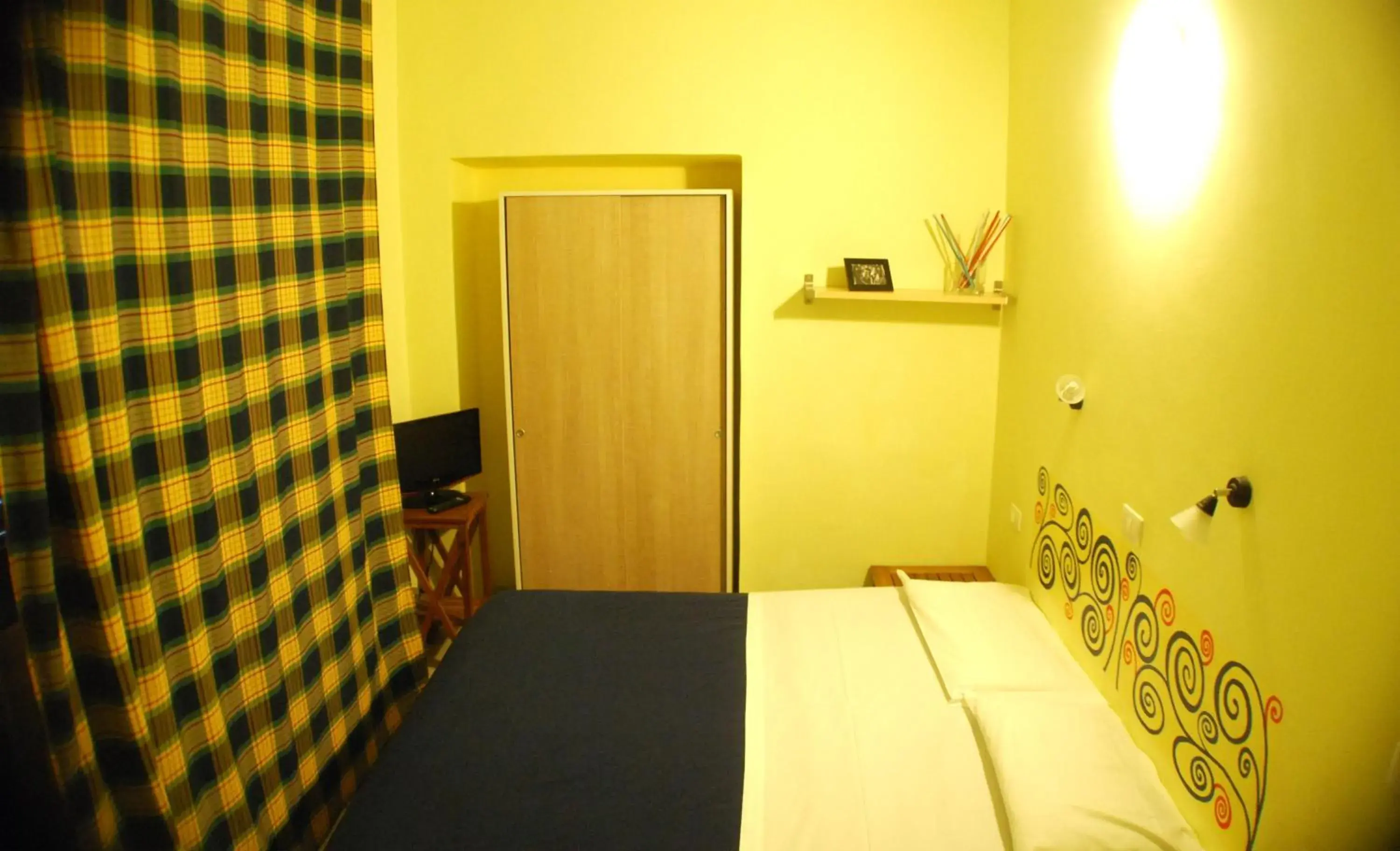 Bedroom, Bed in Albergo Teatro