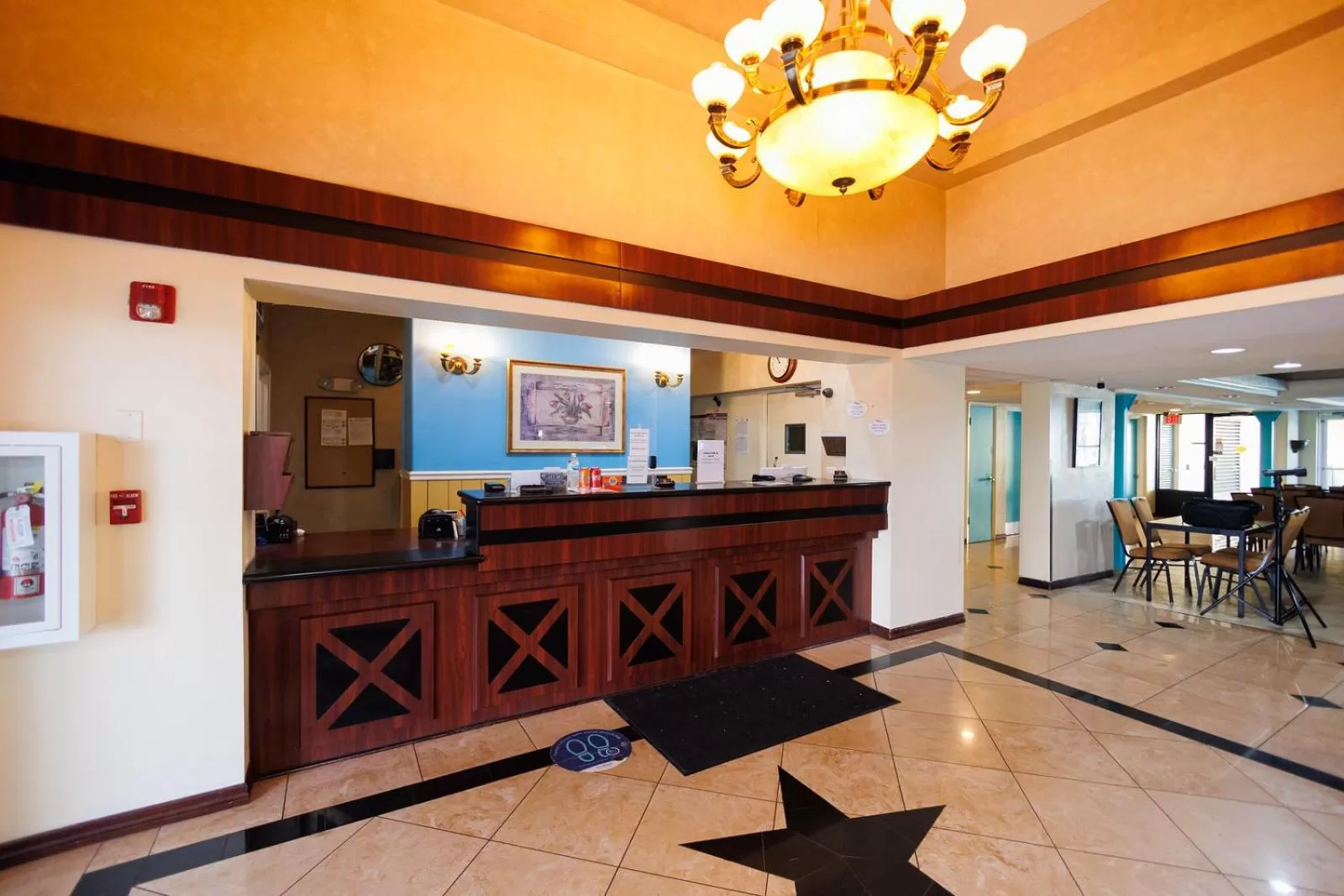 Lobby or reception in Garnet Inn & Suites, Orlando