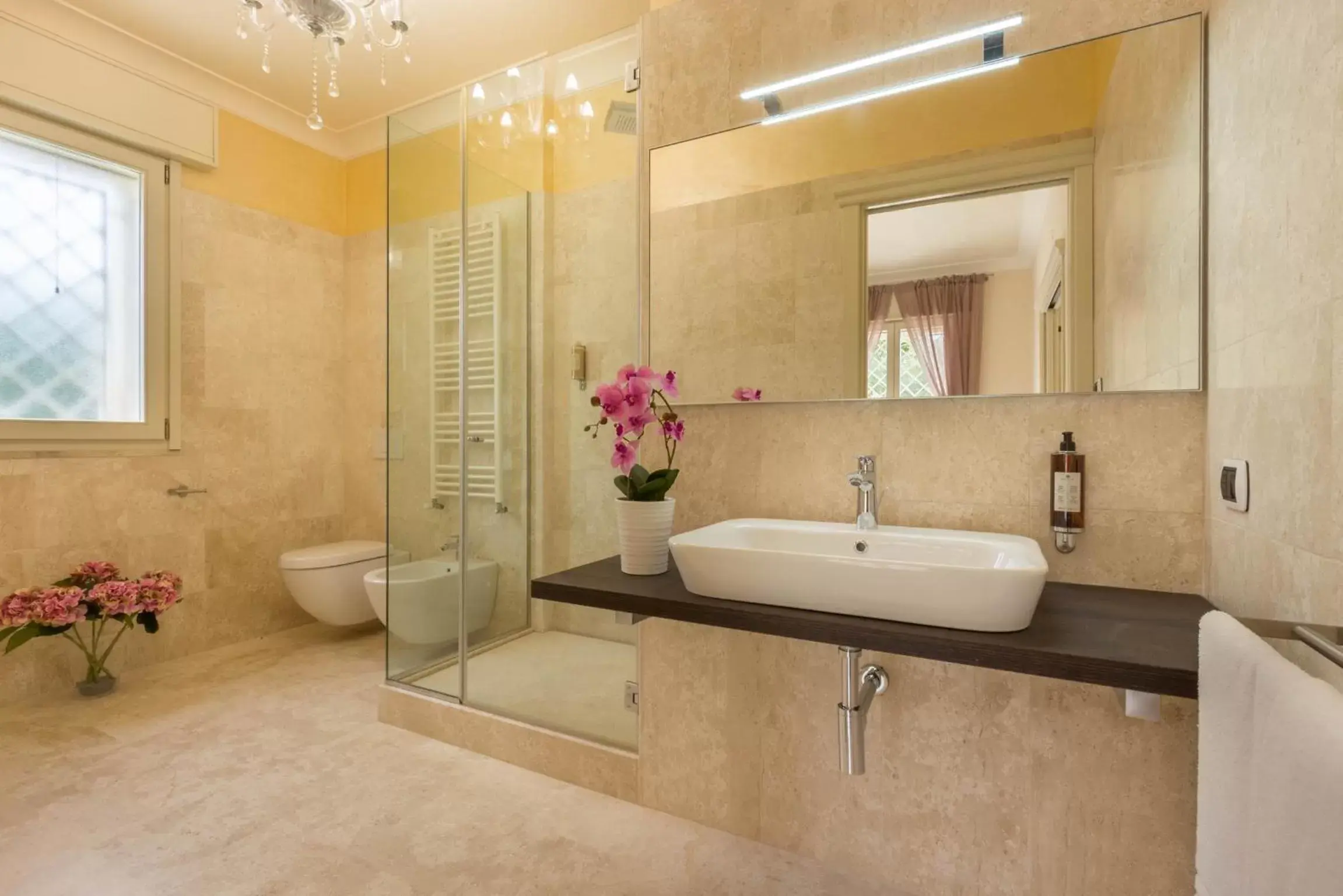 Shower, Bathroom in Villa Furoa