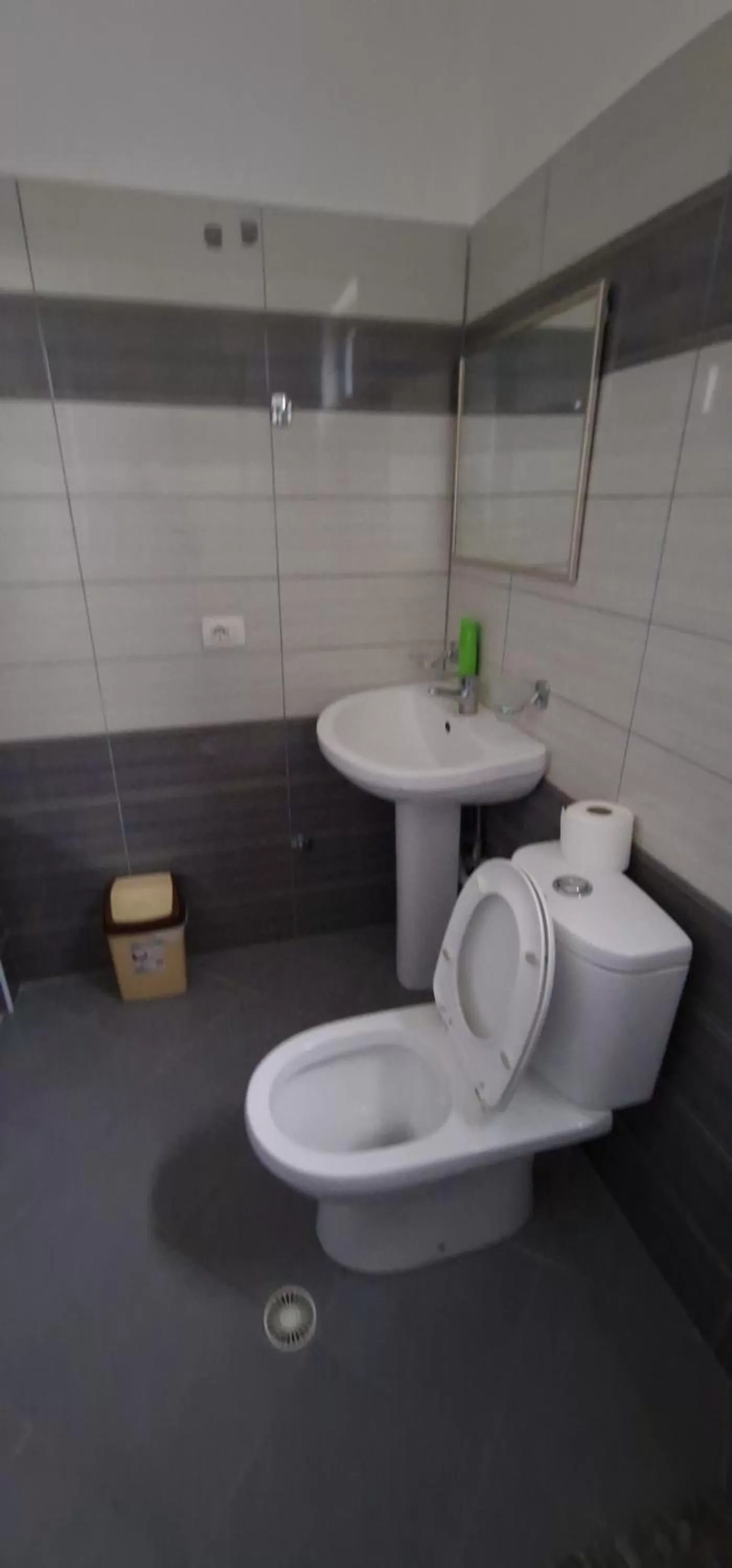 Shower, Bathroom in Hotel Baci