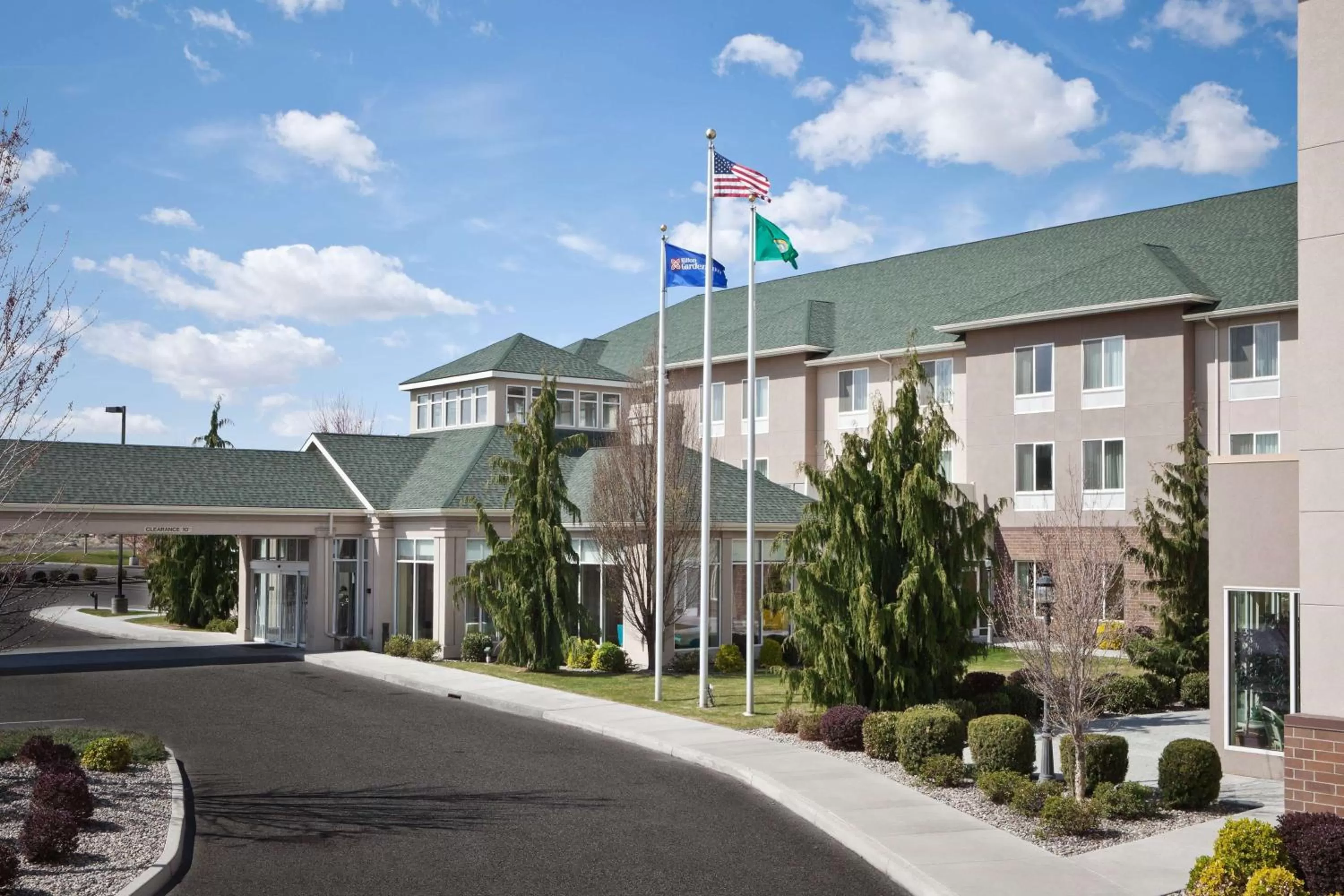 Property building in Hilton Garden Inn Tri-Cities/Kennewick