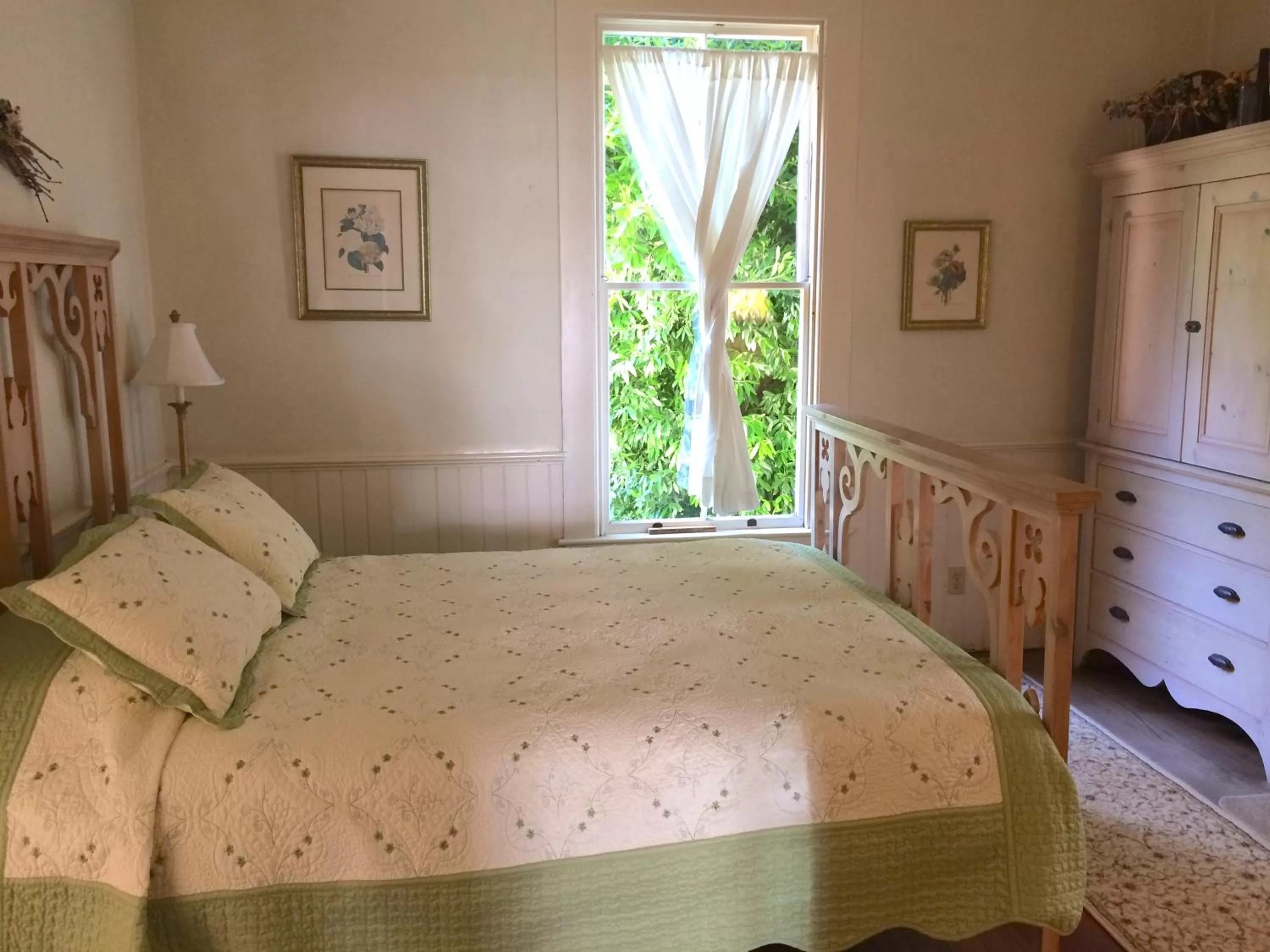 Bed in The Squibb Houses