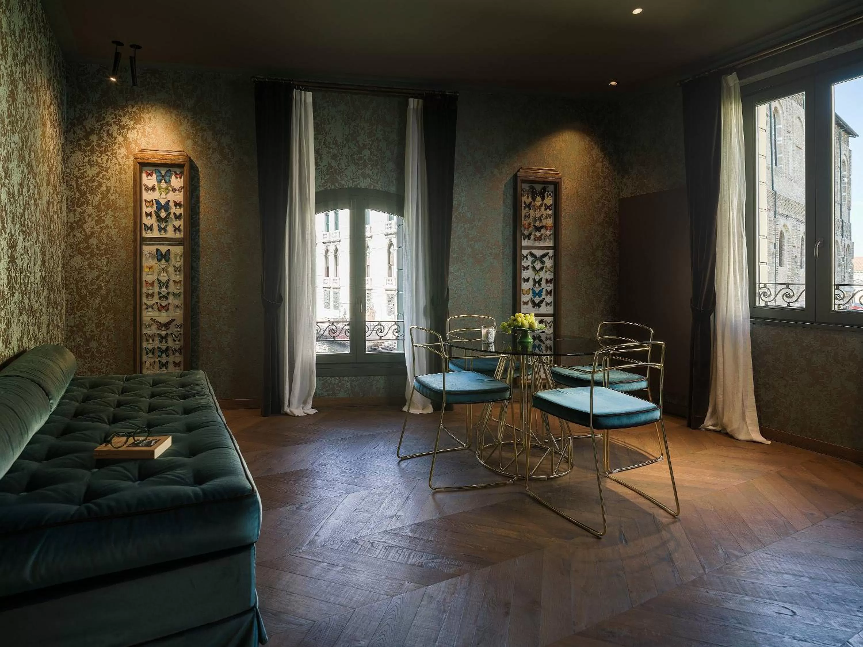 Living room in Madama Garden Retreat