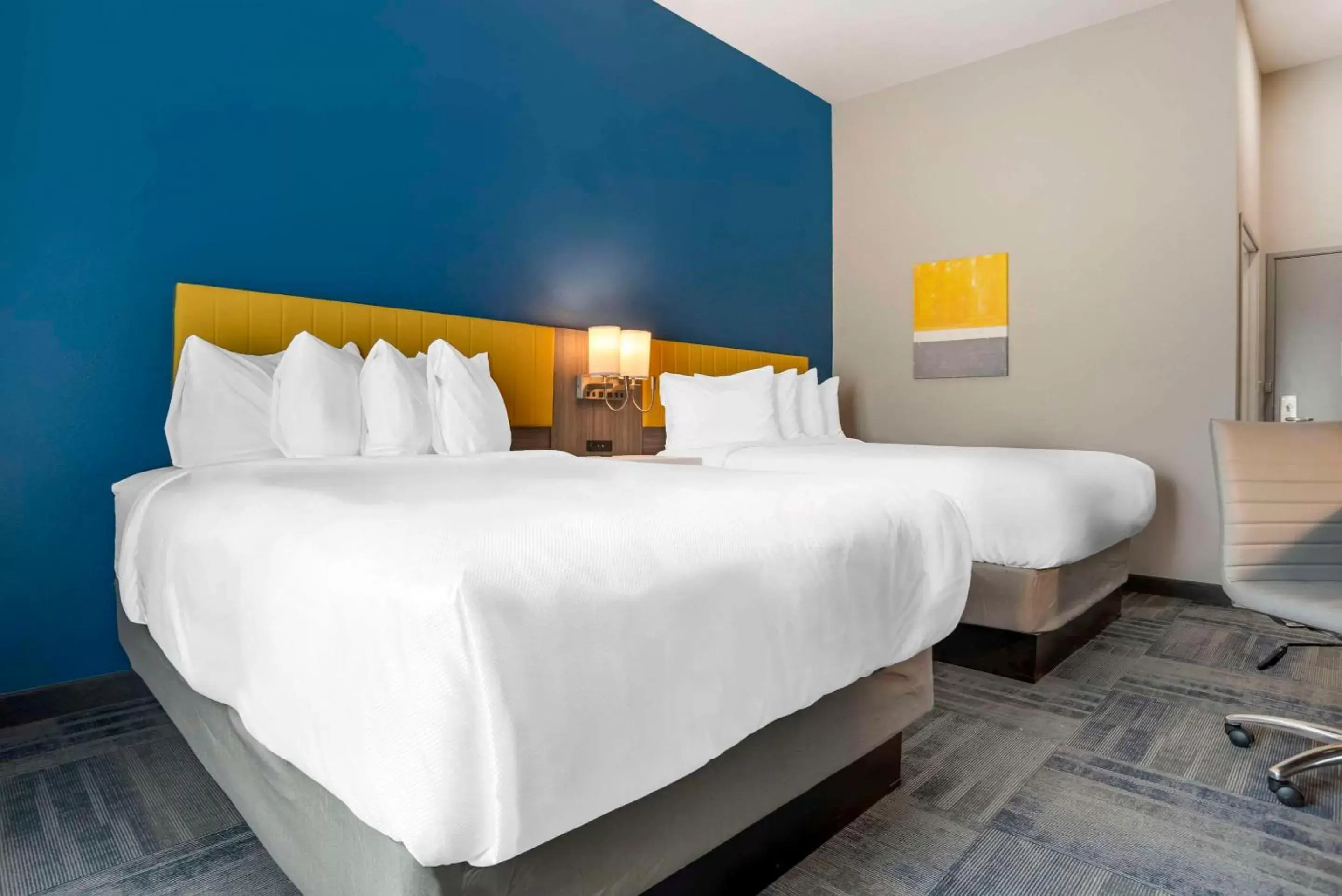 Bedroom, Bed in Comfort Inn & Suites