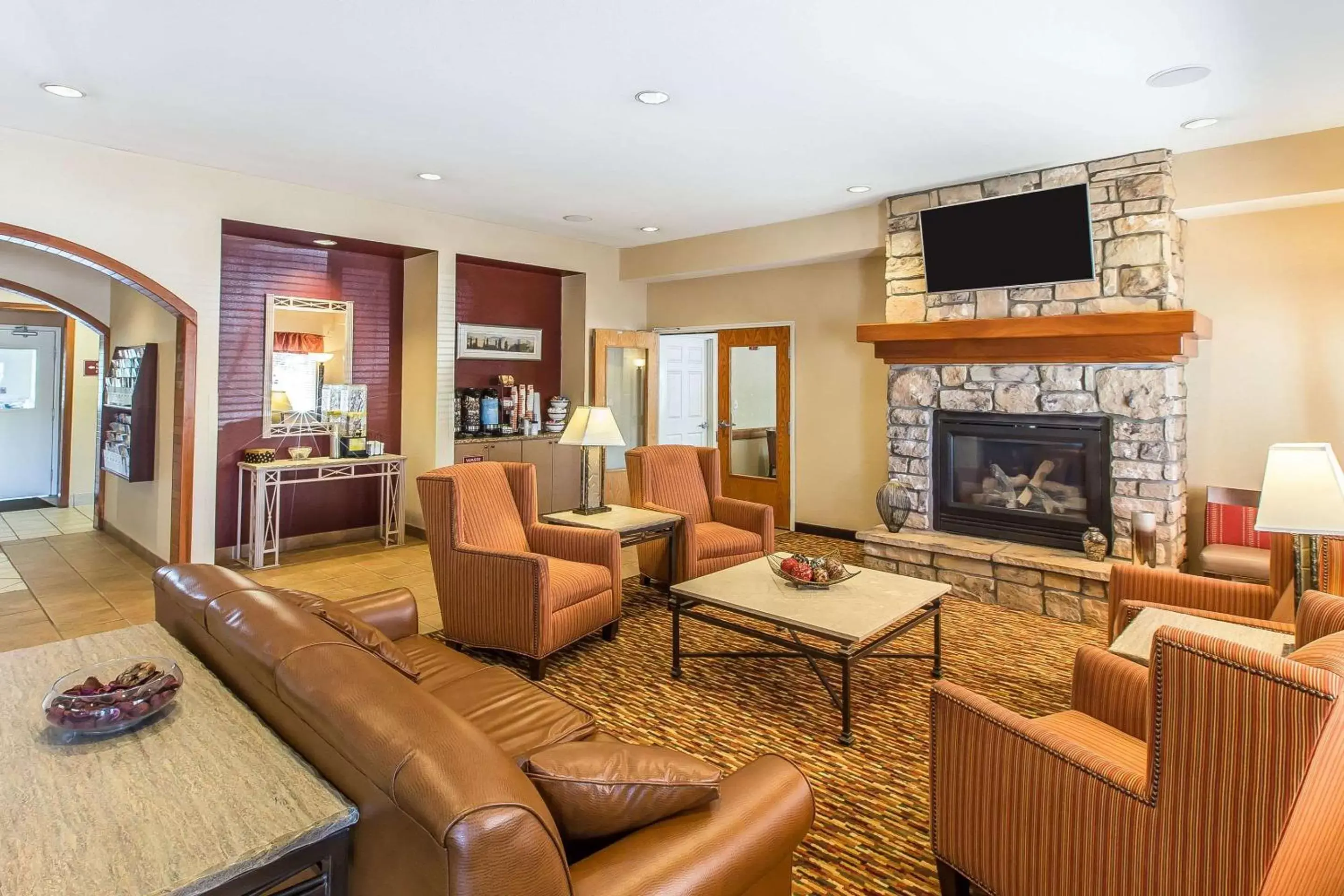 Lobby or reception, Lounge/Bar in Quality Inn & Suites Loveland