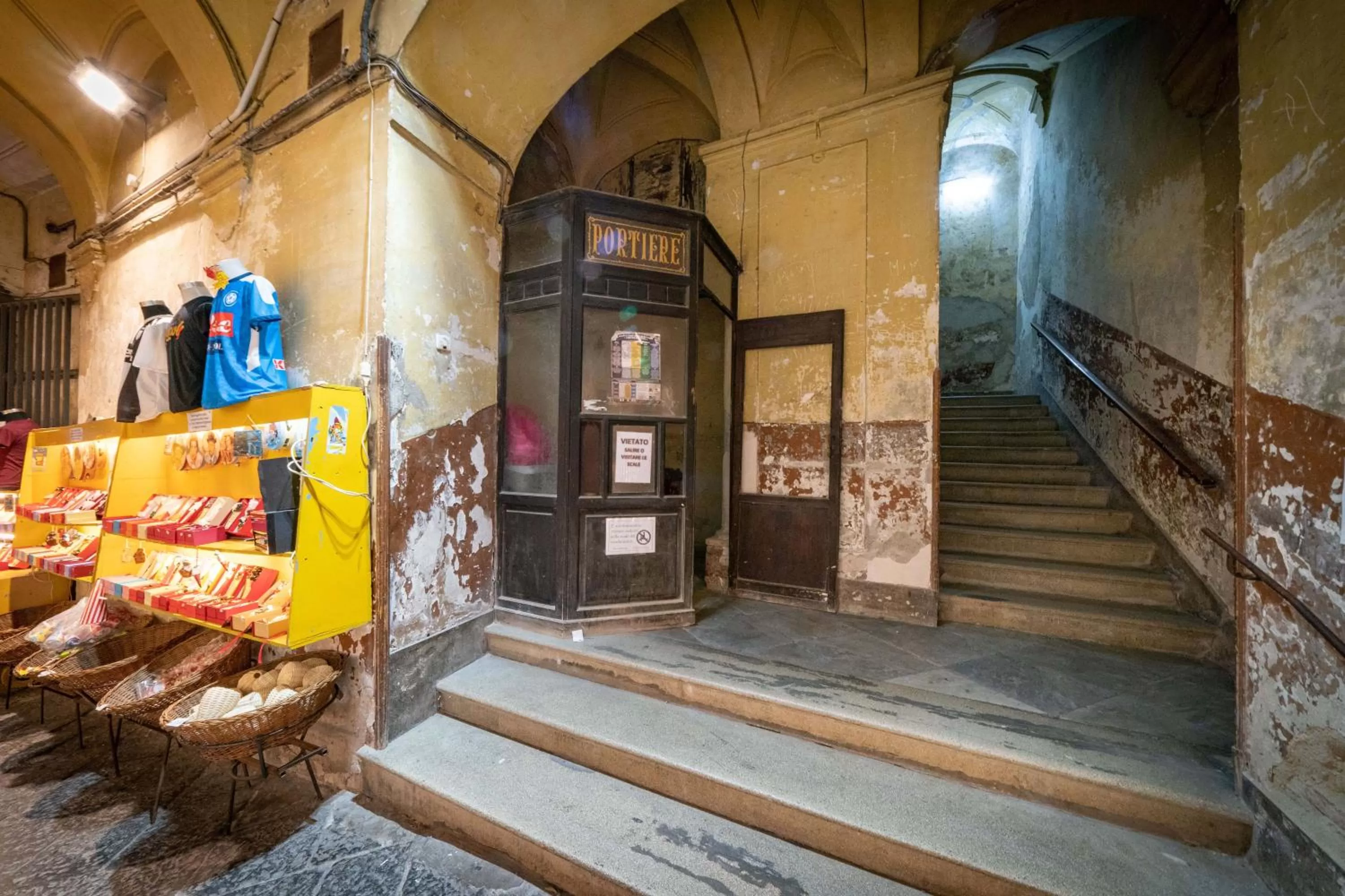 On-site shops in 21 Armeno