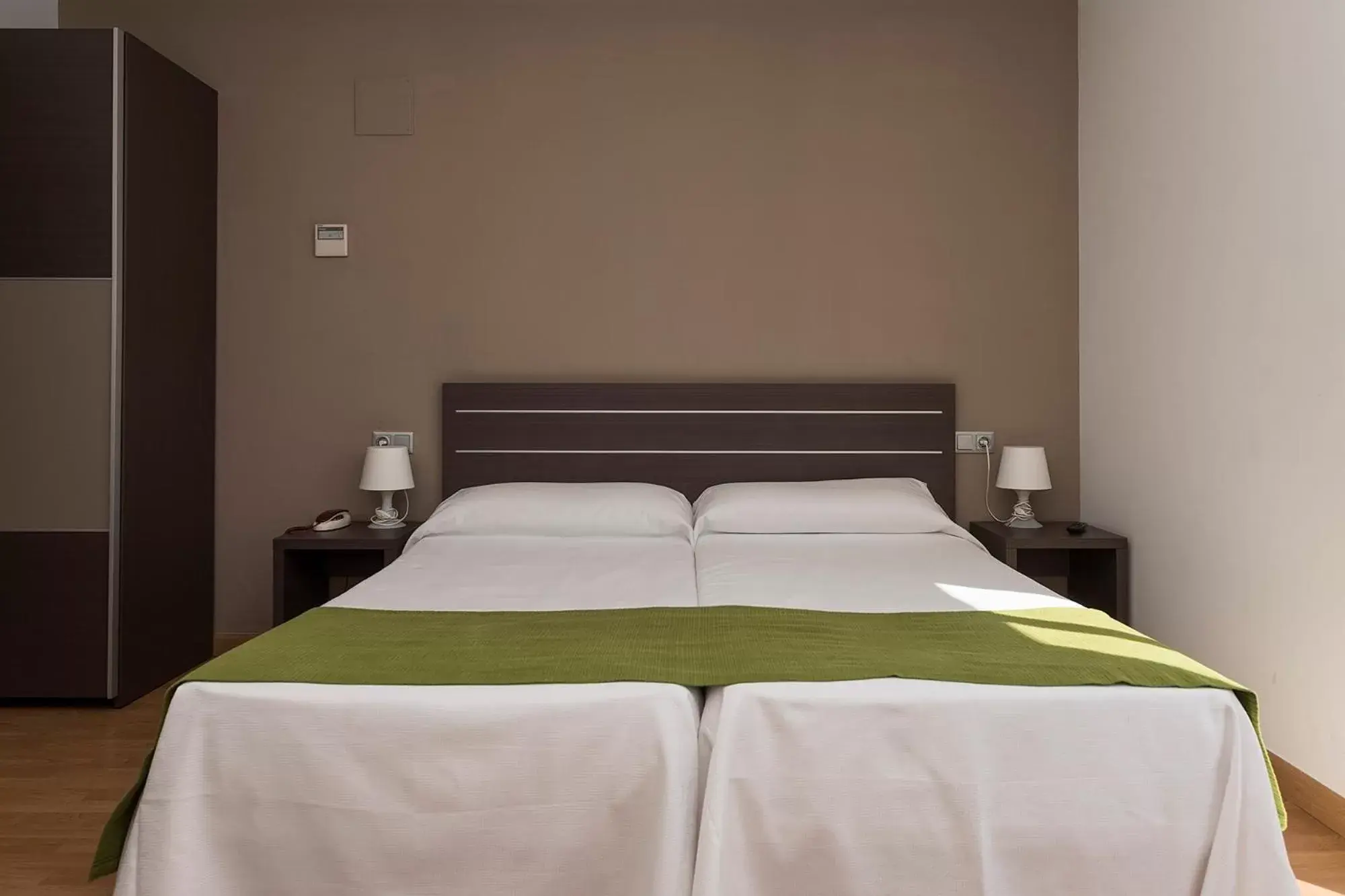 Bed in Hotel Roca-Mar