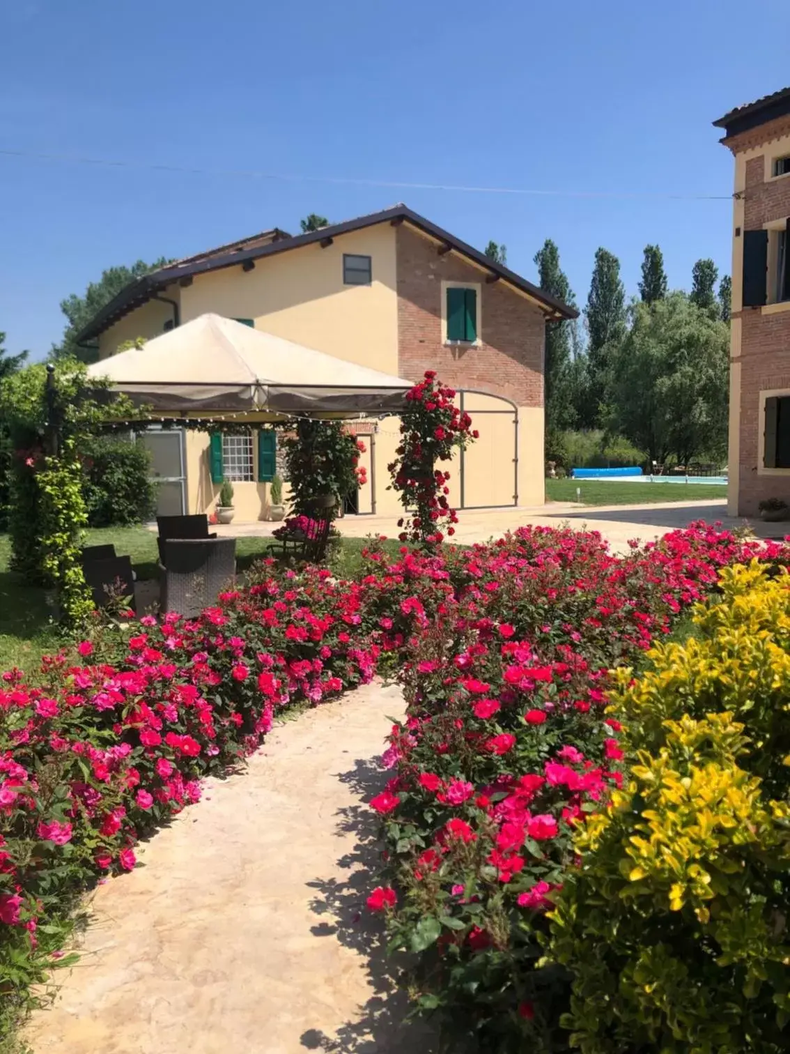 Garden, Property Building in La Casa di Valeria - Modena