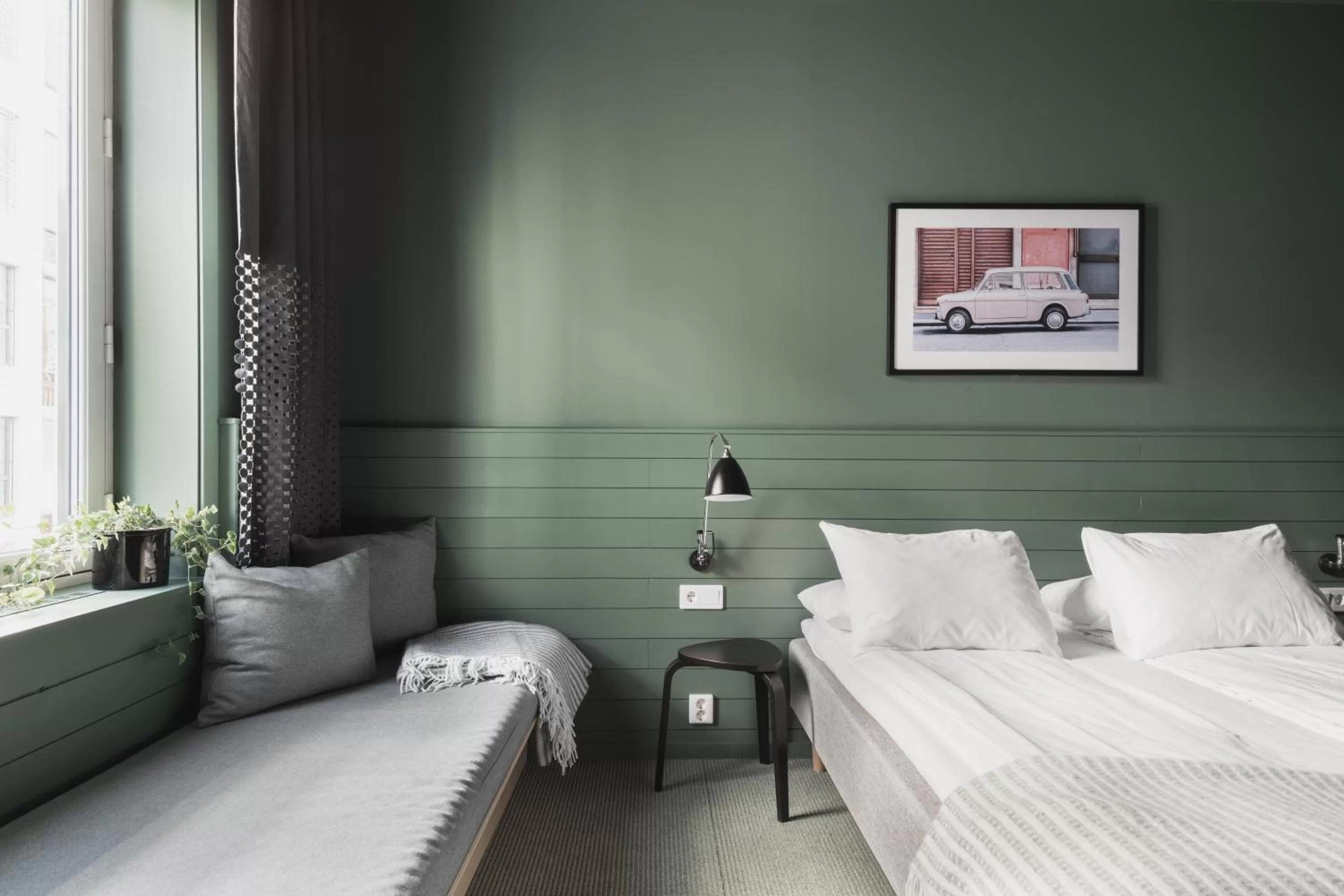 Bedroom, Bed in Heimen Hotel