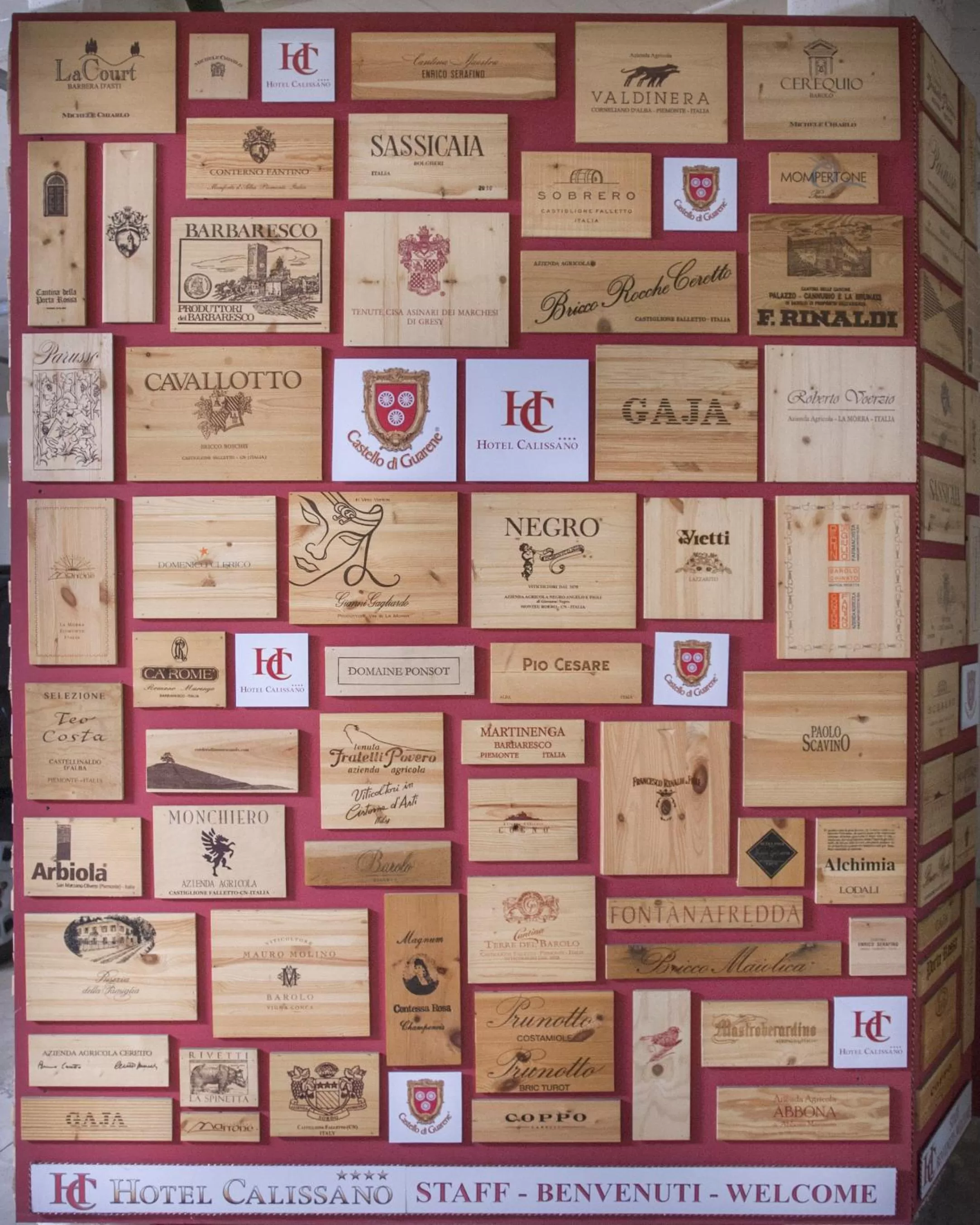 Decorative detail in Hotel Calissano