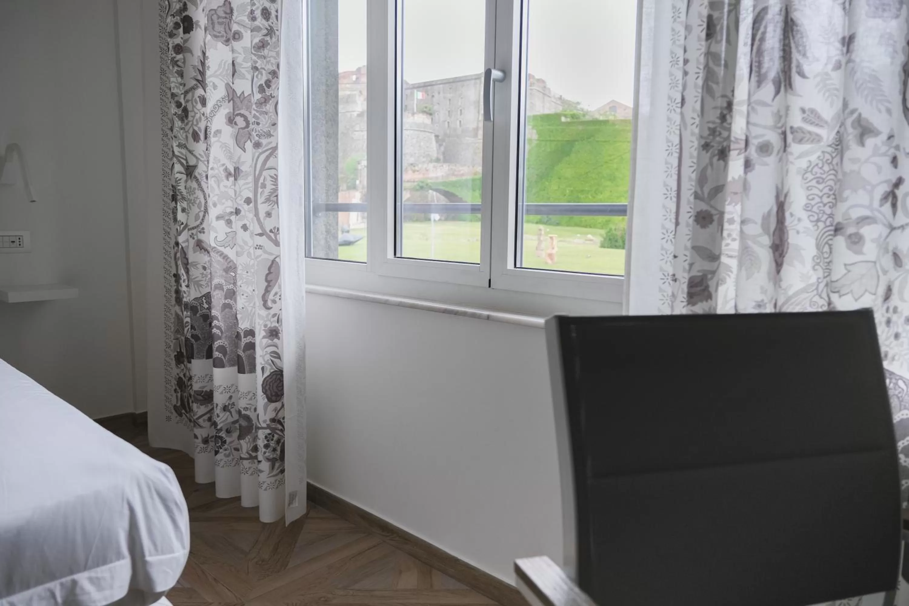 Photo of the whole room in Supernova