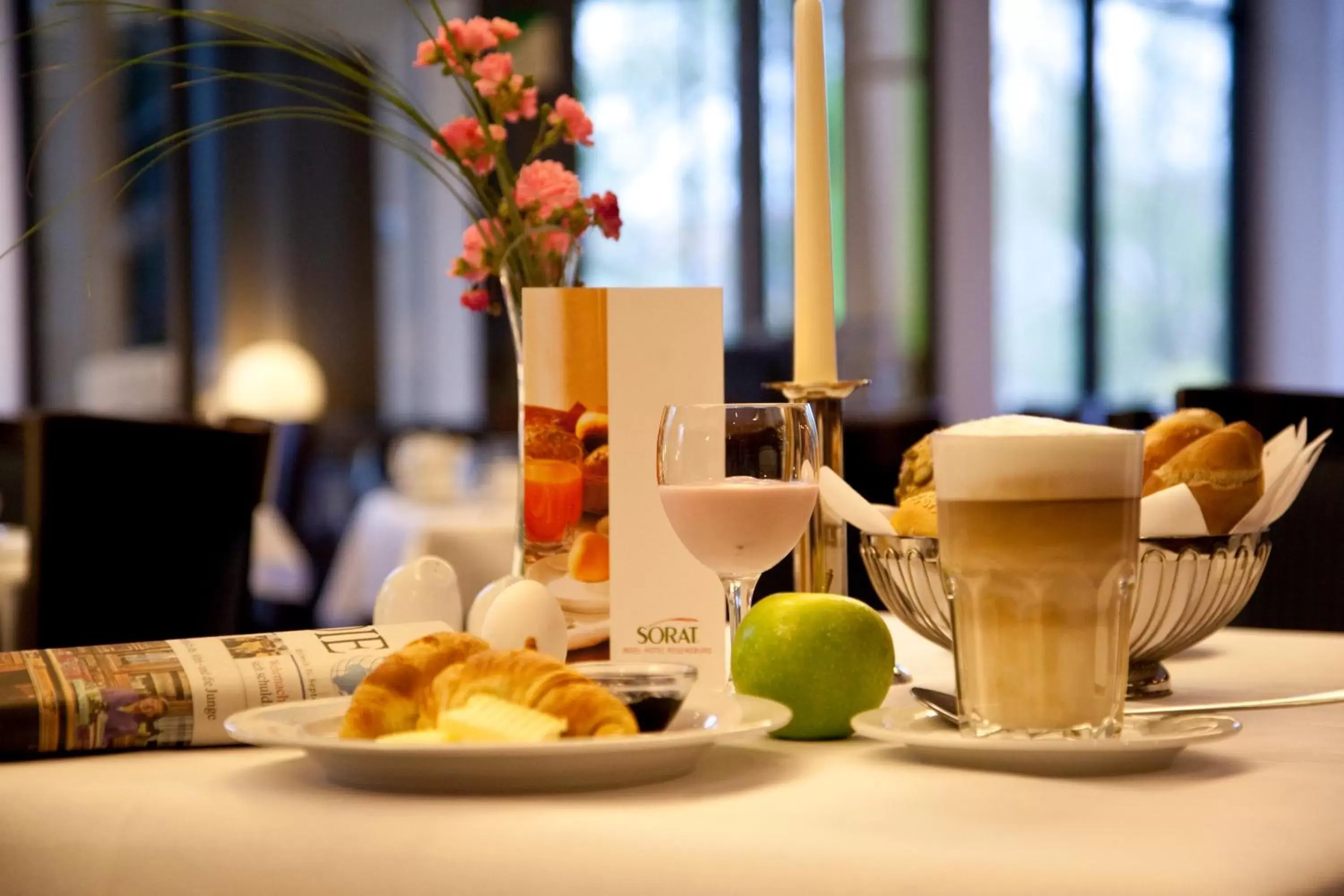 Restaurant/places to eat in SORAT Insel-Hotel Regensburg