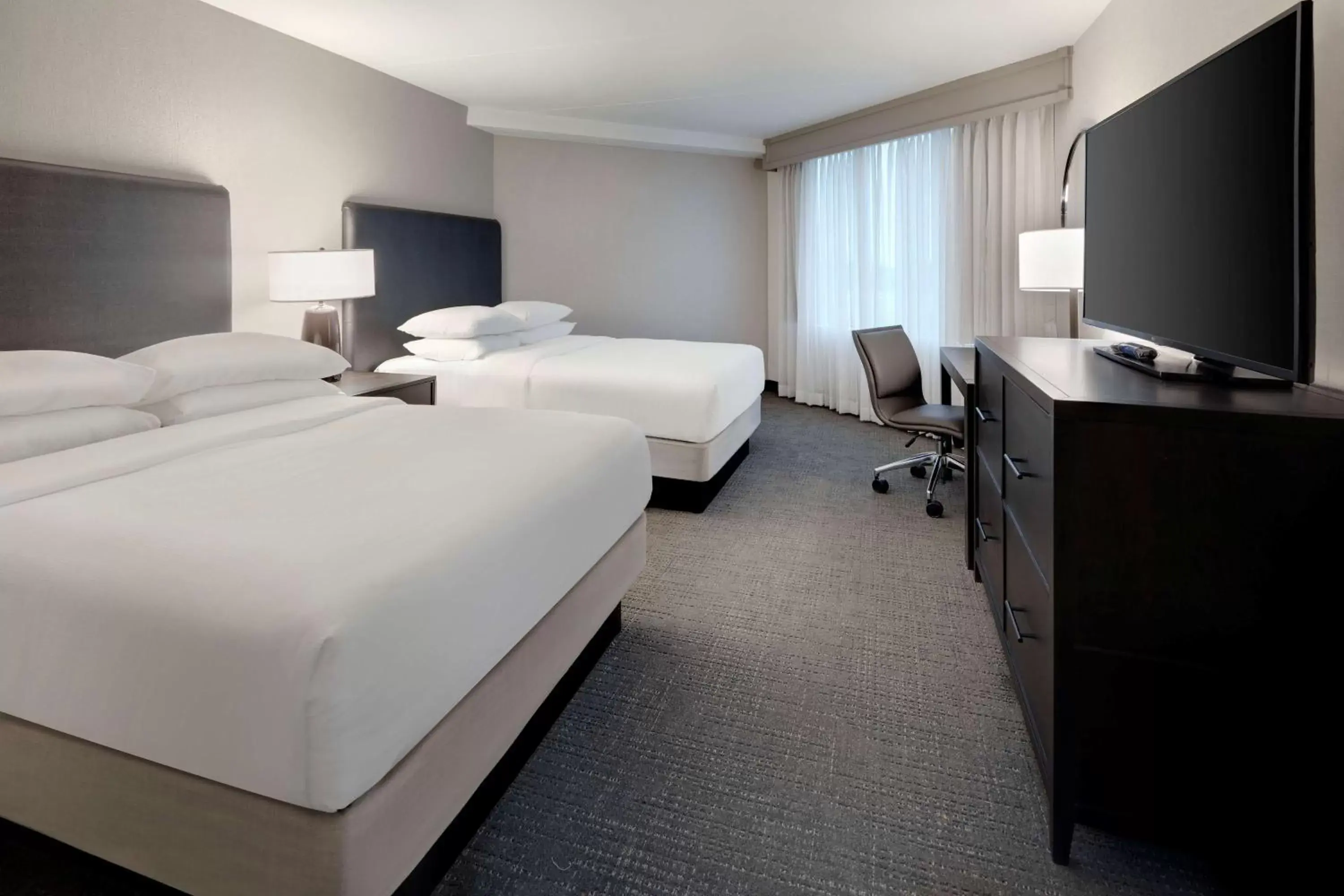 Bed in Embassy Suites by Hilton Detroit Troy Auburn Hills