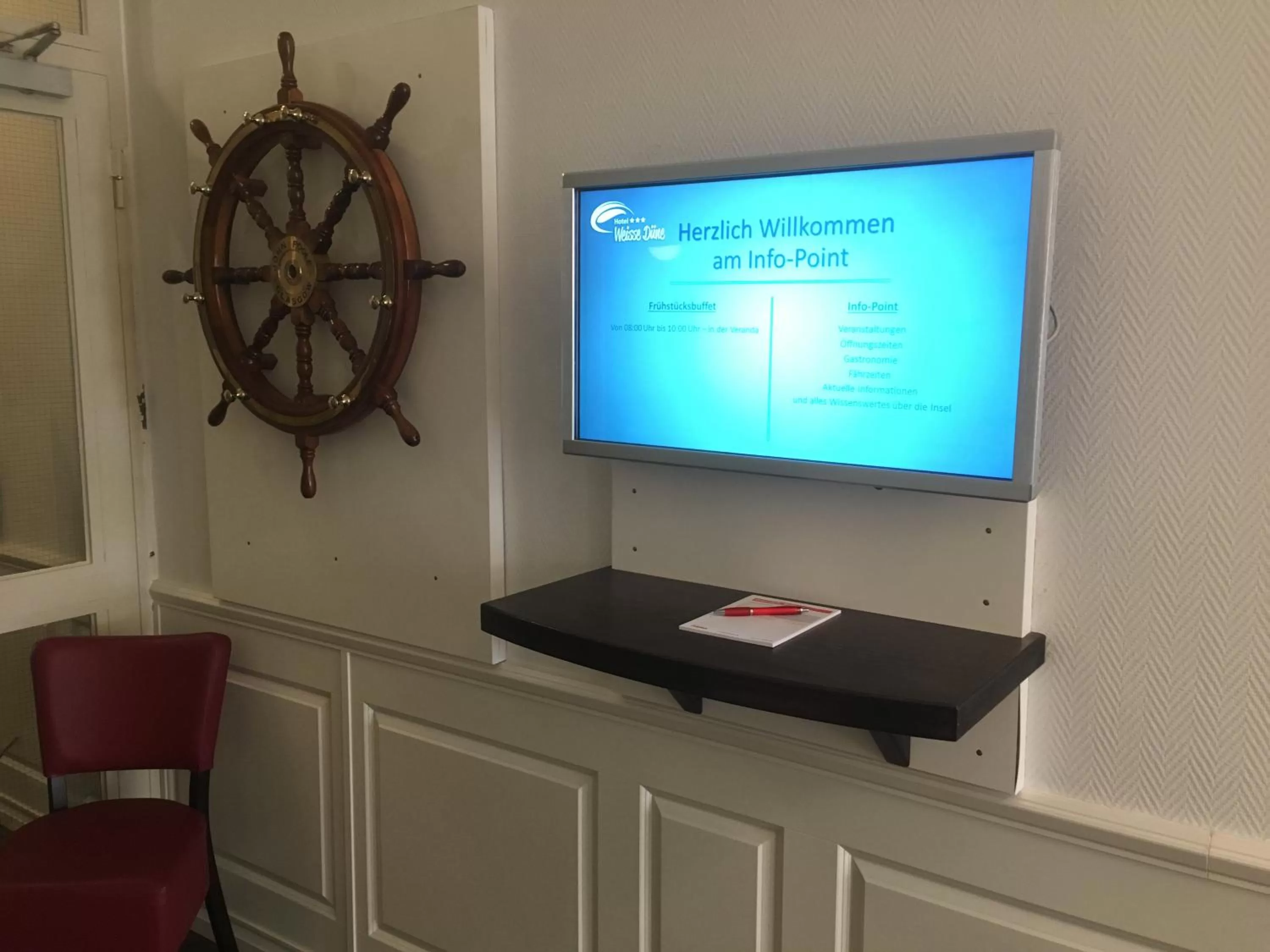 Lobby or reception in Hotel Weisse Düne